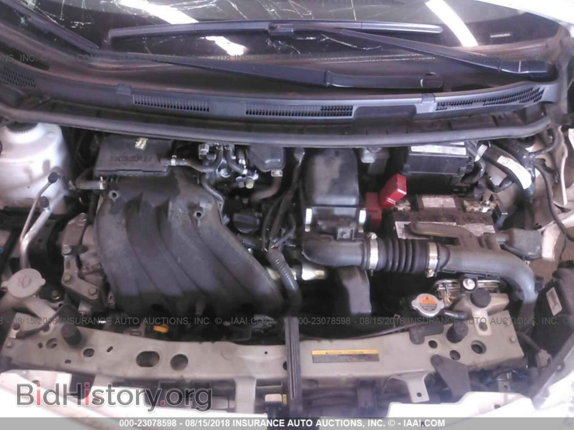 2016 Nissan Versa note - VIN: 3N1CE2CP0GL403141 - Photo 10