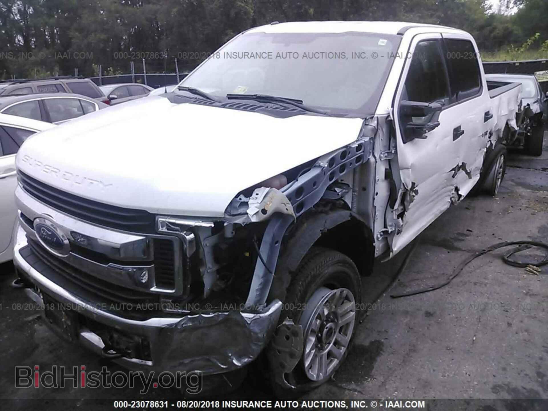2017 Ford F250 - VIN: 1FT7W2B67HEF18700 - Фото 2