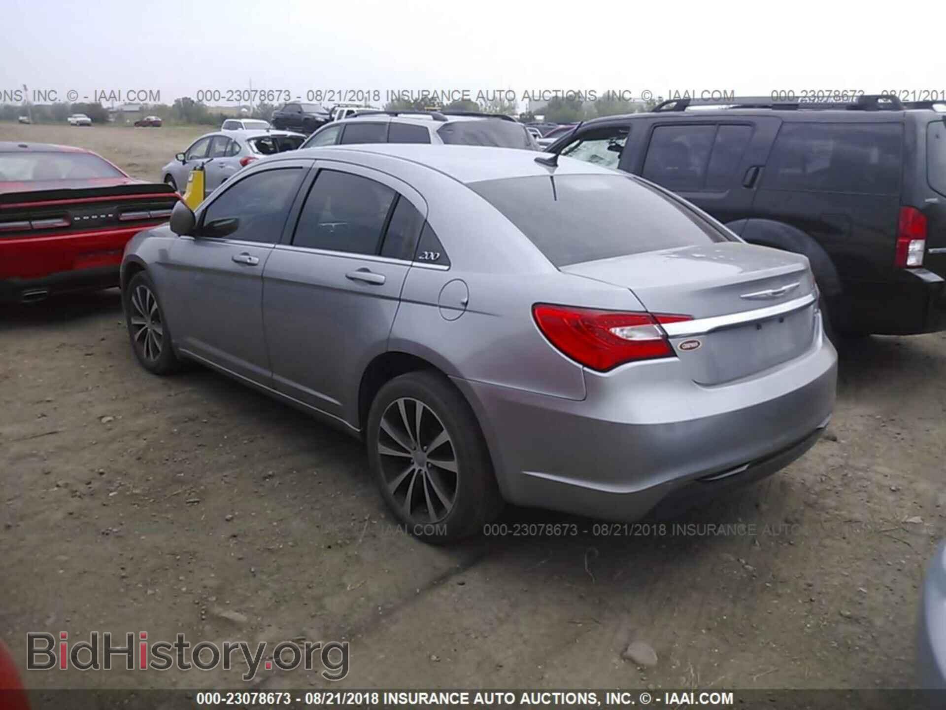 2013 Chrysler 200 - VIN: 1C3CCBBB2DN699983 - Photo 3