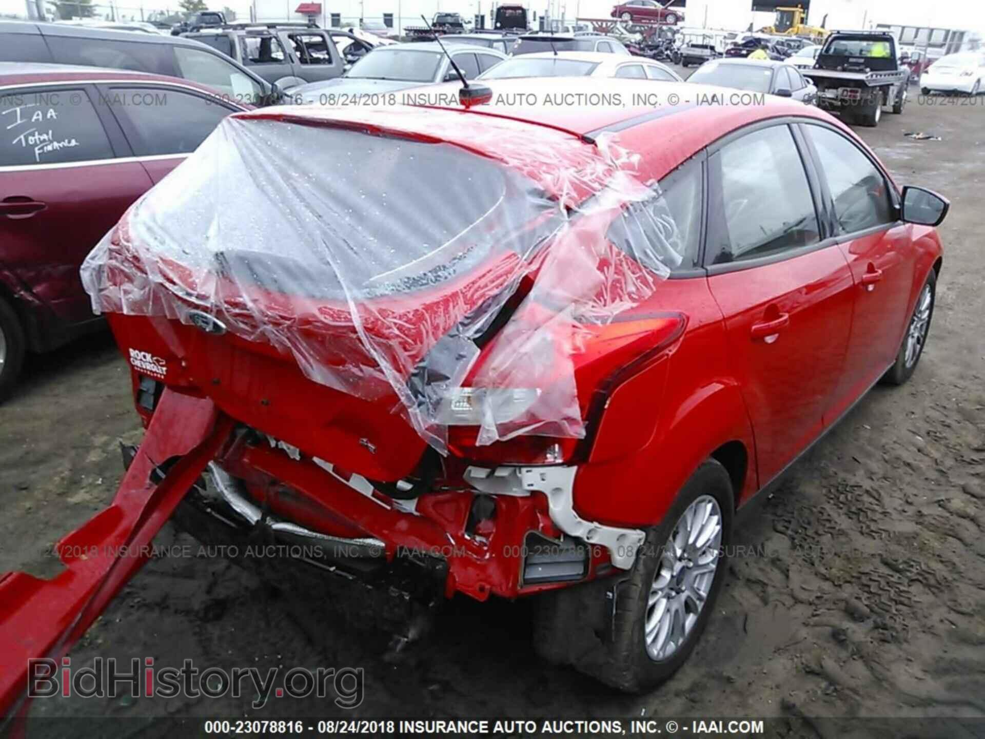 2012 Ford Focus - VIN: 1FAHP3K25CL395347 - Photo 4