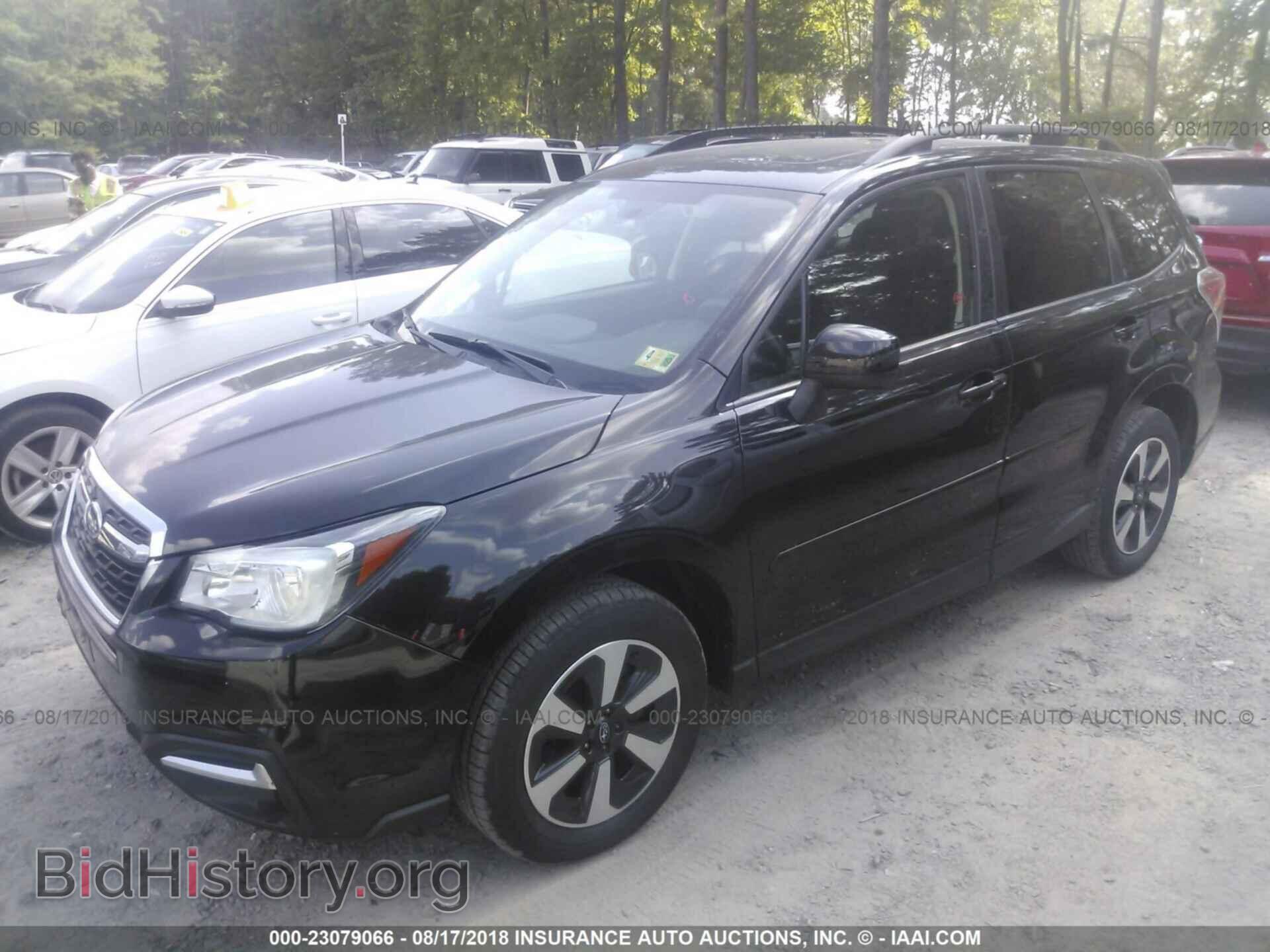 2017 Subaru Forester - VIN: JF2SJAGC8HH561234 - Photo 2