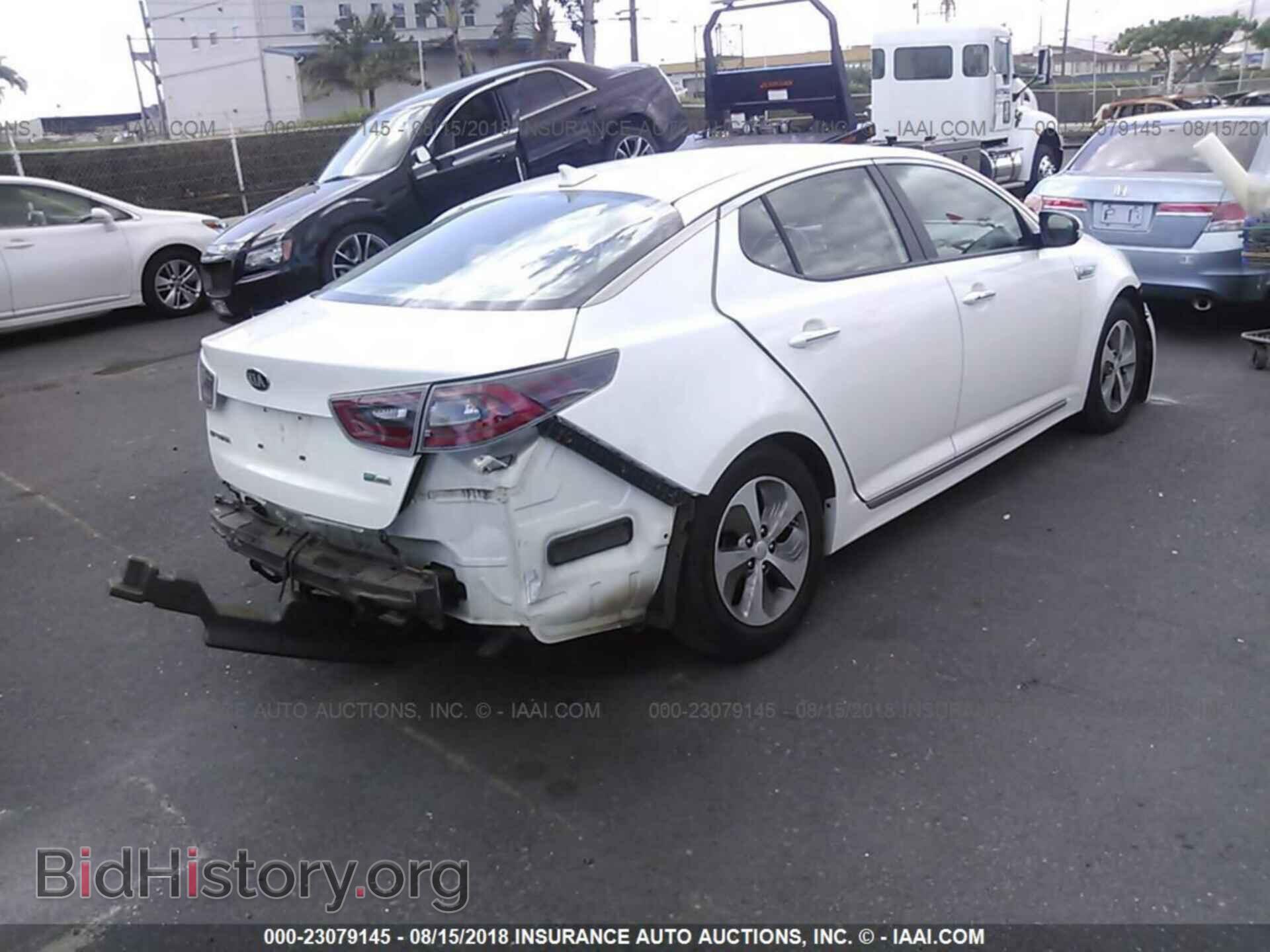 2015 Kia Optima - VIN: KNAGM4AD5F5078844 - Photo 4