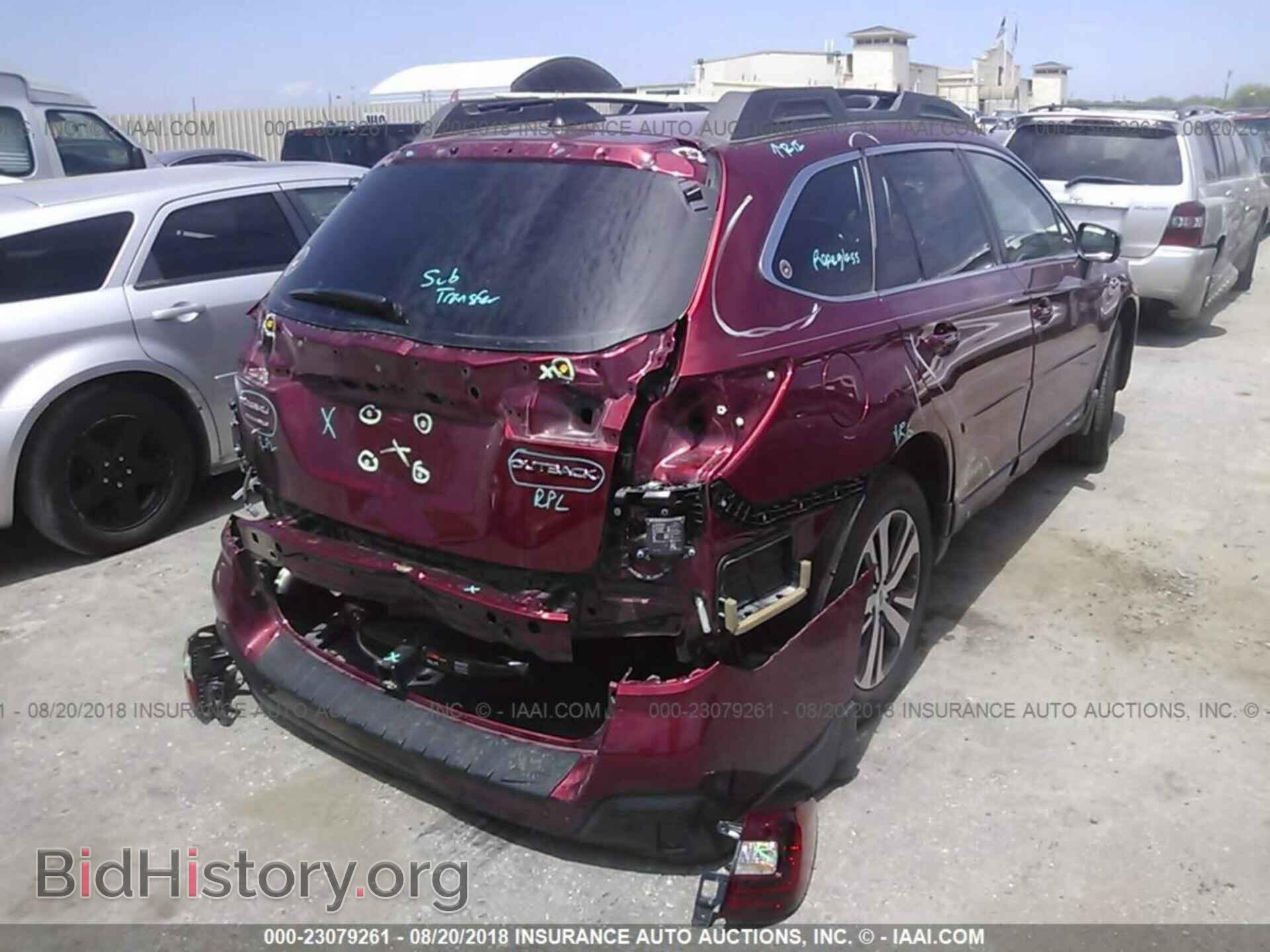 2018 Subaru Outback - VIN: 4S4BSANC1J3324176 - Фото 4