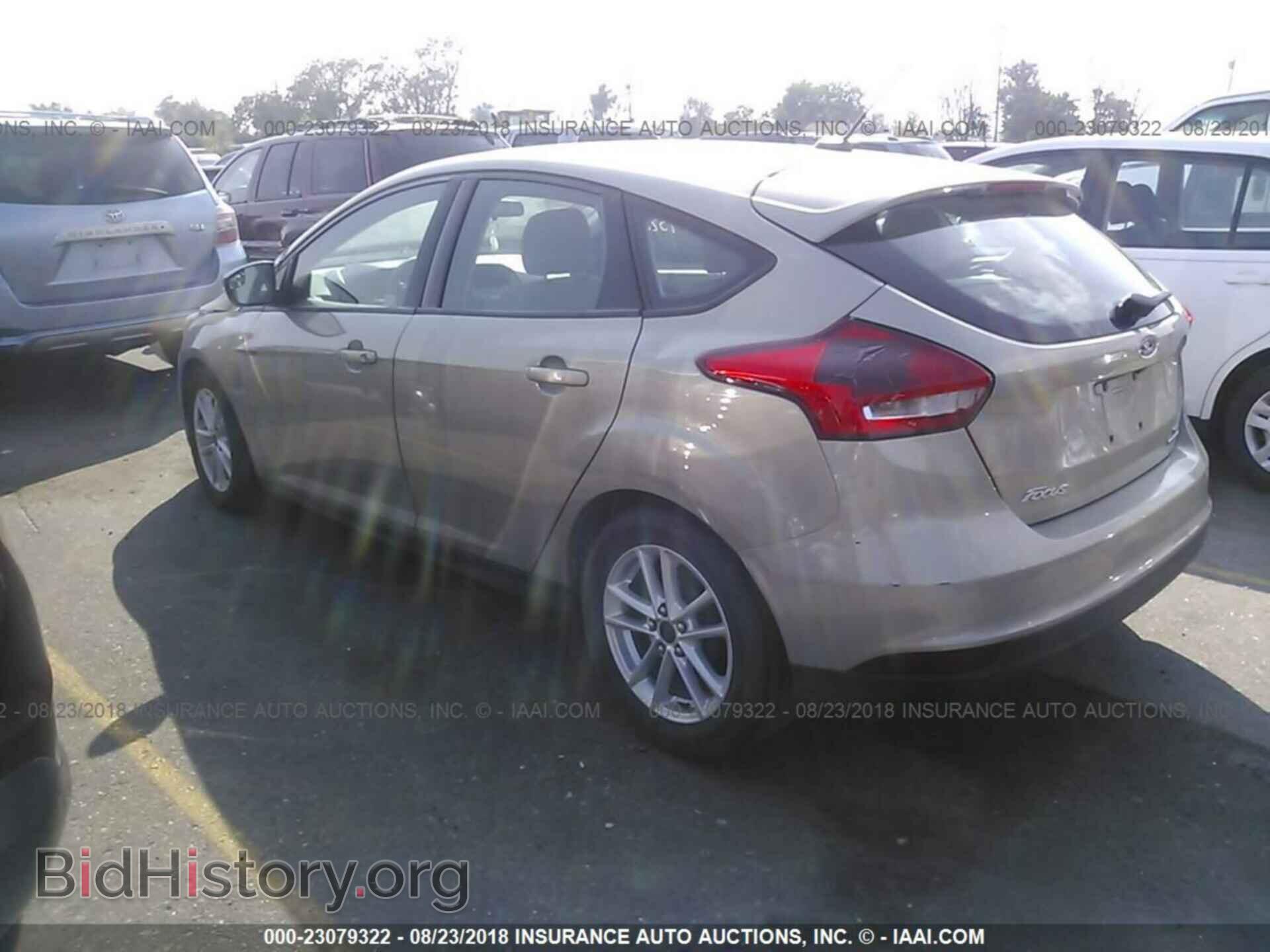 2016 Ford Focus - VIN: 1FADP3K28GL246001 - Фото 3