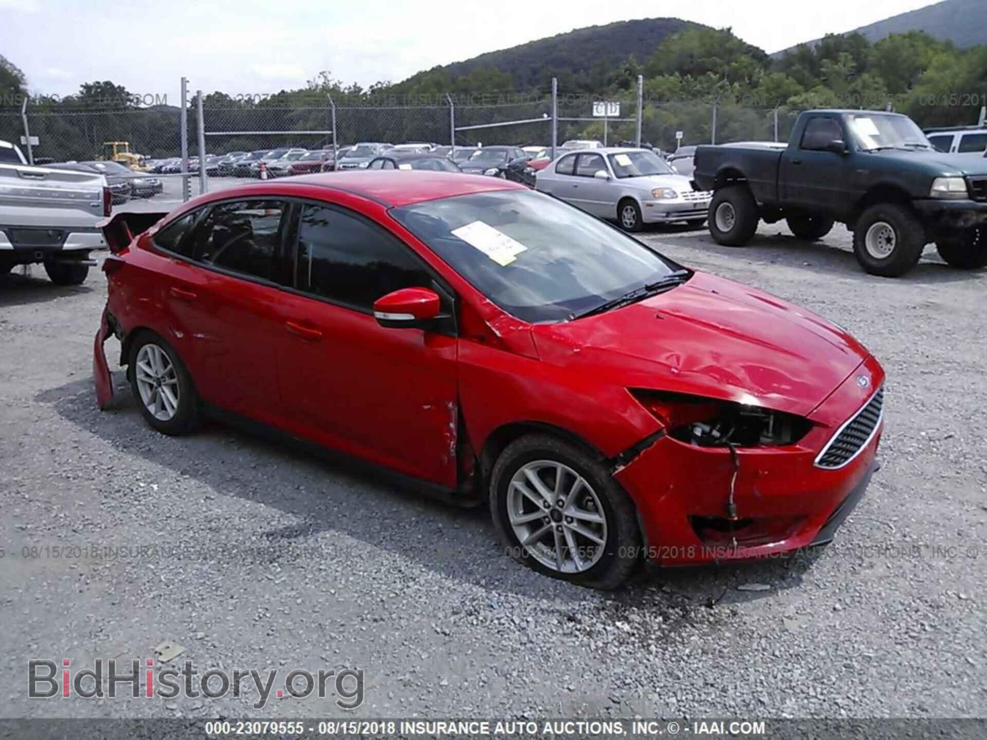 Photo 1FADP3F26HL221674 - Ford Focus 2017