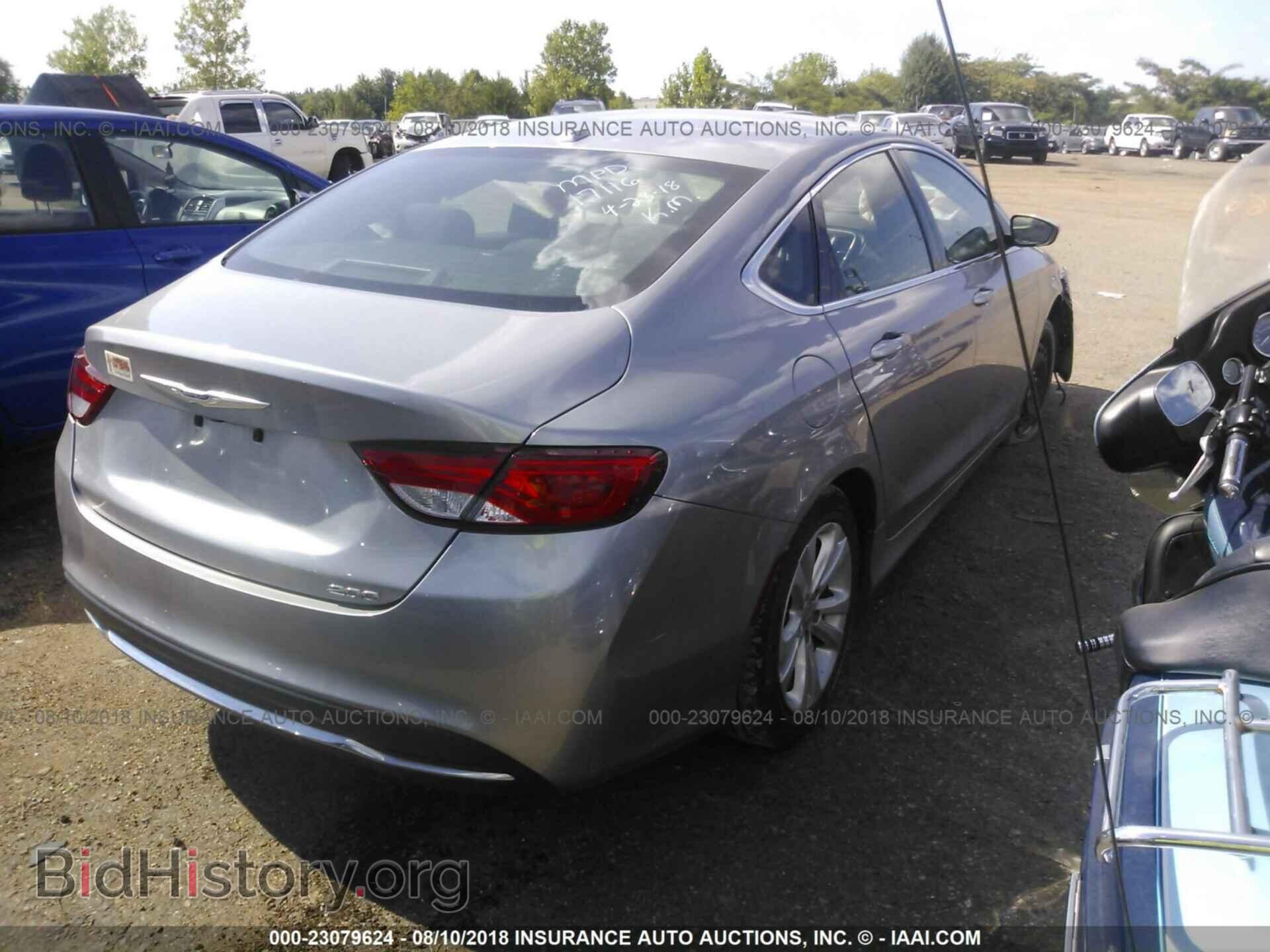 2015 Chrysler 200 - VIN: 1C3CCCAB1FN724530 - Фото 4