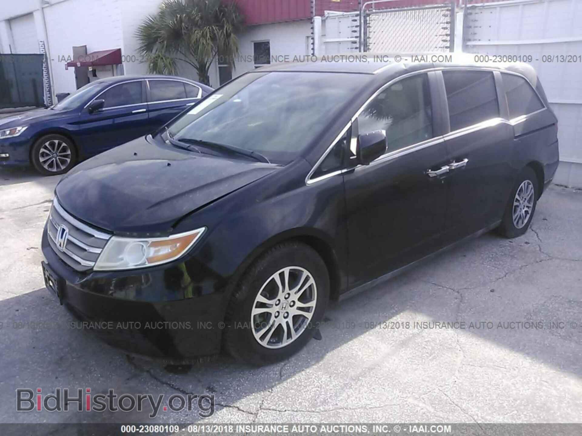 2012 Honda Odyssey - VIN: 5FNRL5H40CB082059 - Фото 2