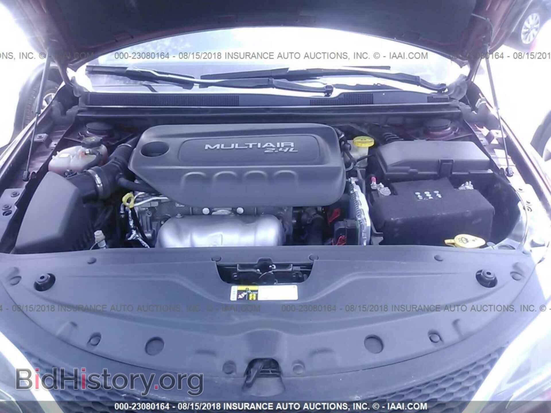 2015 Chrysler 200 - VIN: 1C3CCCAB8FN680140 - Фото 10