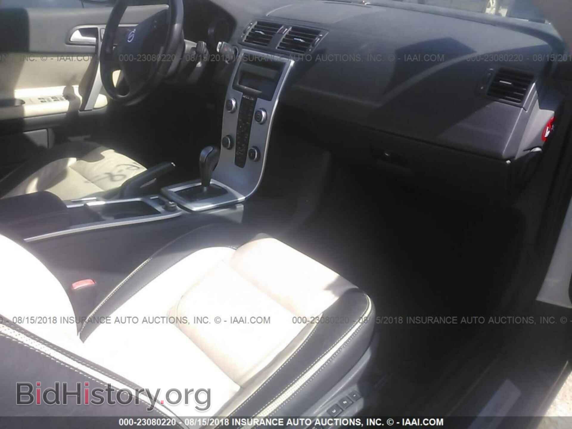 2011 Volvo C70 - VIN: YV1672MC7BJ108564 - Фото 5