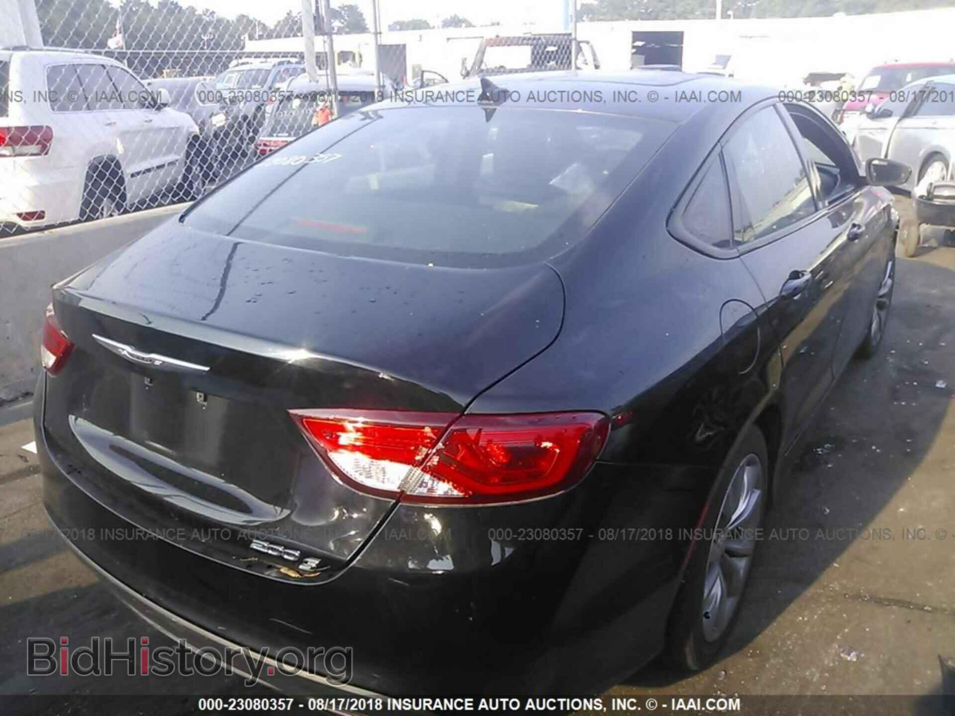 2016 Chrysler 200 - VIN: 1C3CCCBG3GN132574 - Фото 4