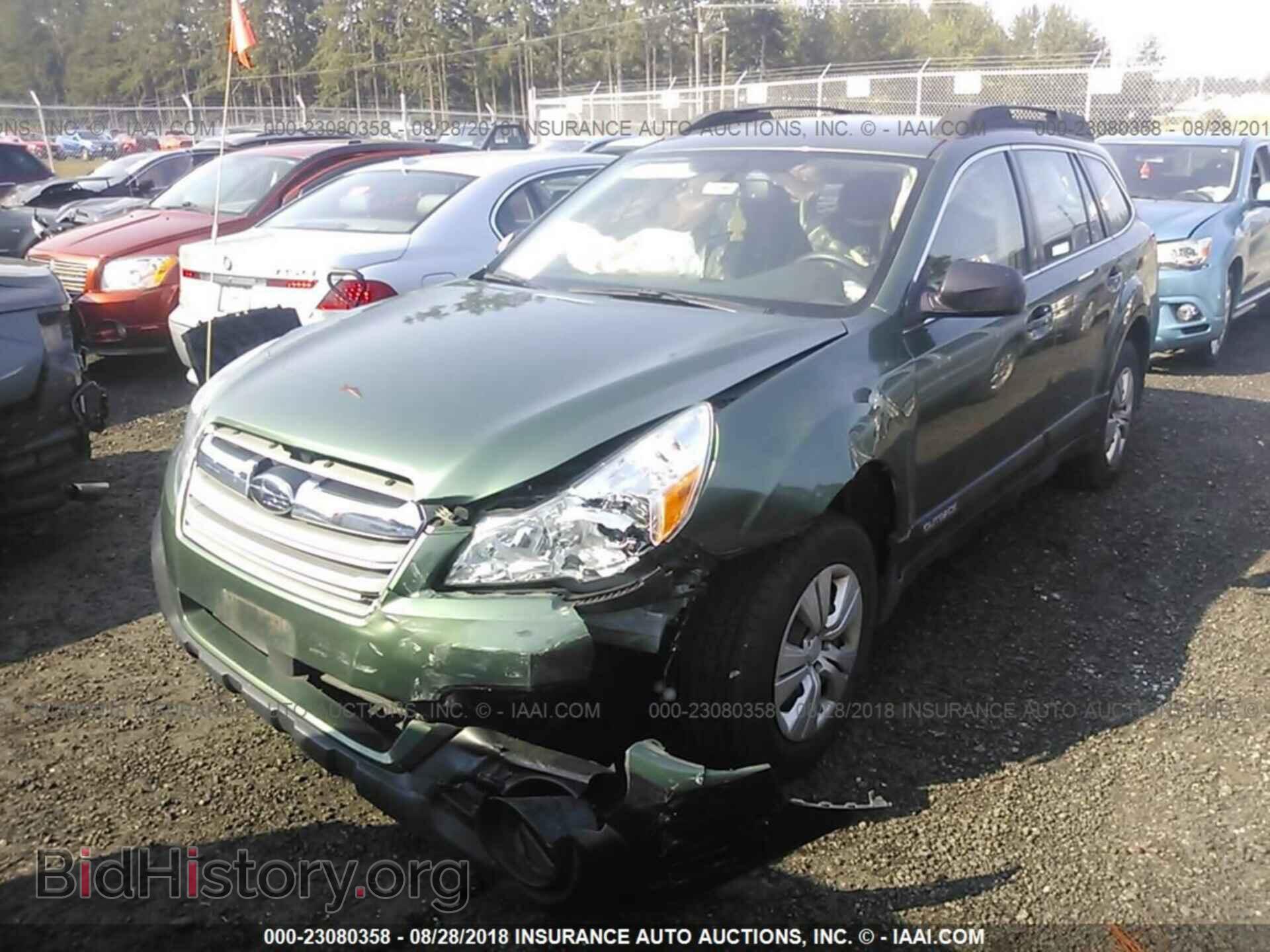 2013 Subaru Outback - VIN: 4S4BRBACXD3269285 - Photo 2