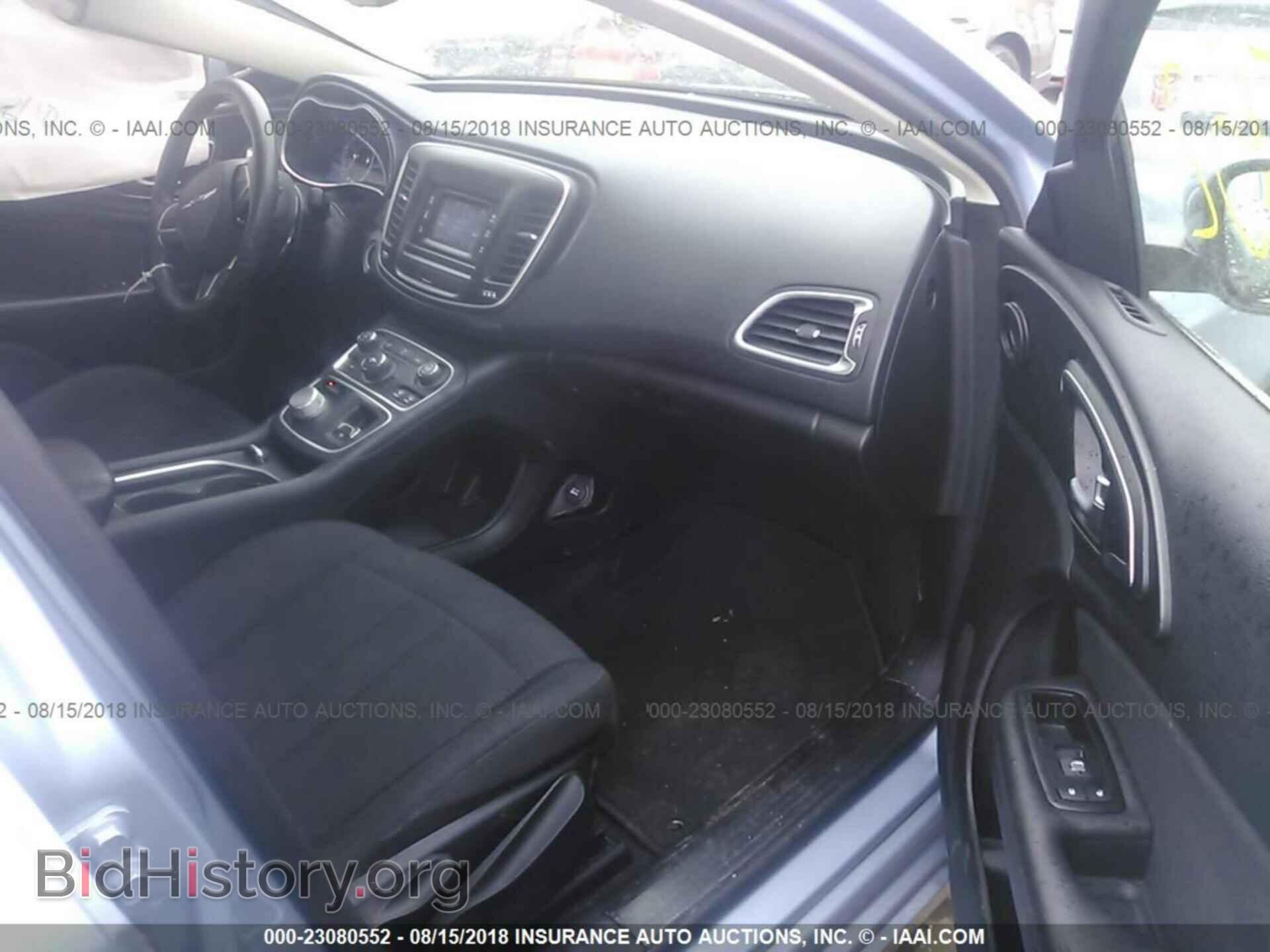 2015 Chrysler 200 - VIN: 1C3CCCAB1FN659520 - Photo 5