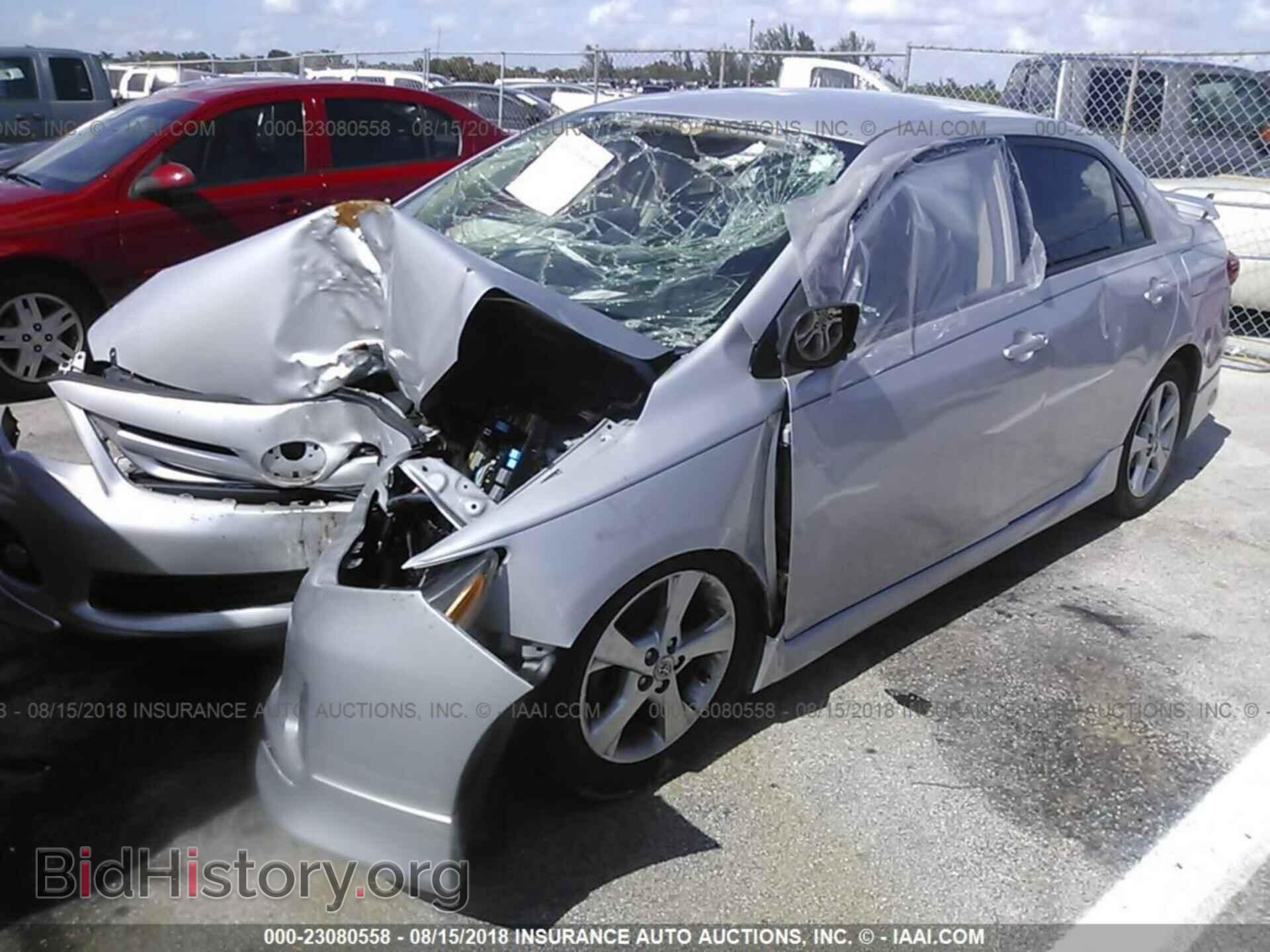 2011 Toyota Corolla - VIN: 2T1BU4EE8BC638921 - Фото 2