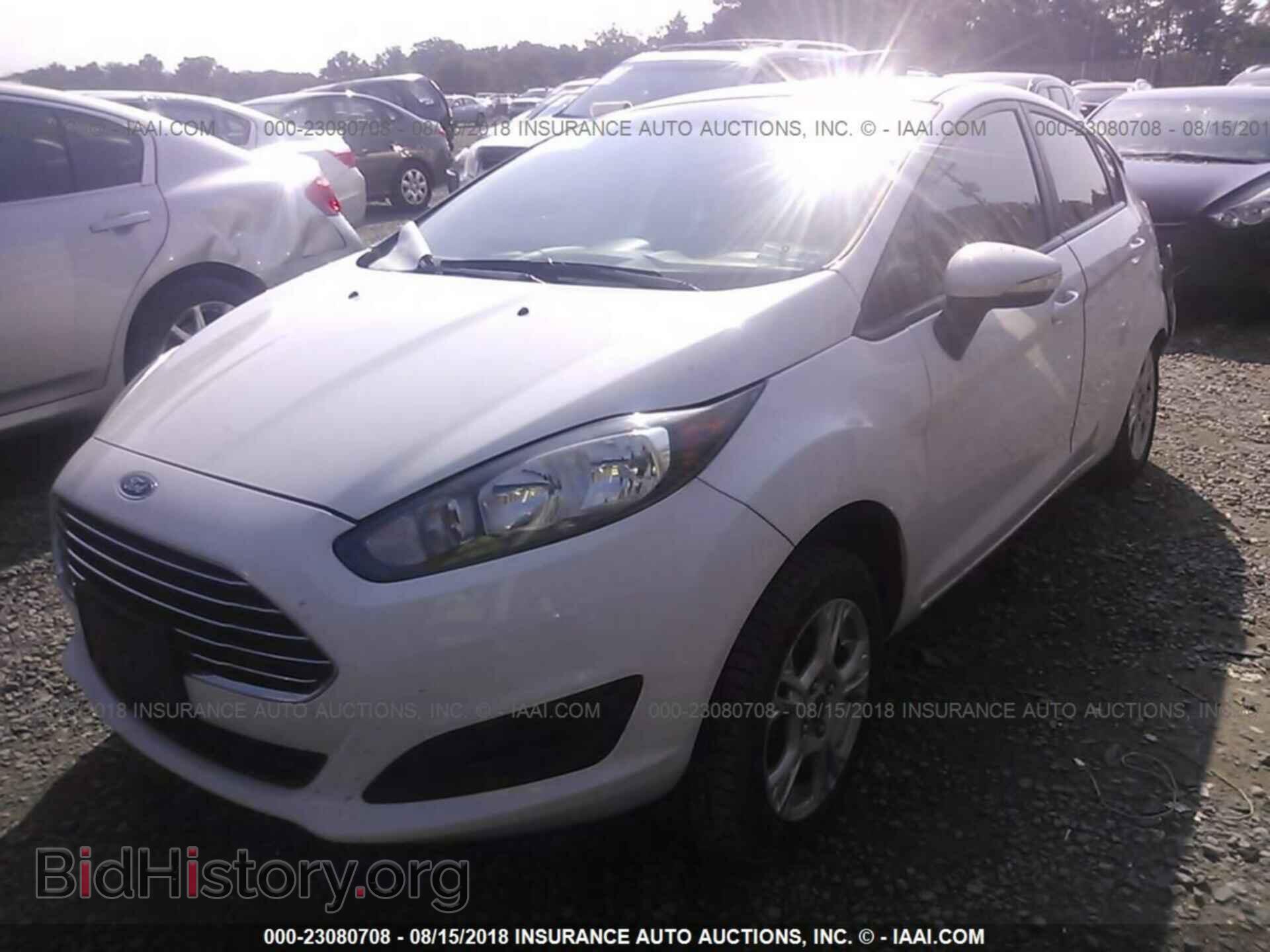 2014 Ford Fiesta - VIN: 3FADP4EJ5EM121879 - Photo 2