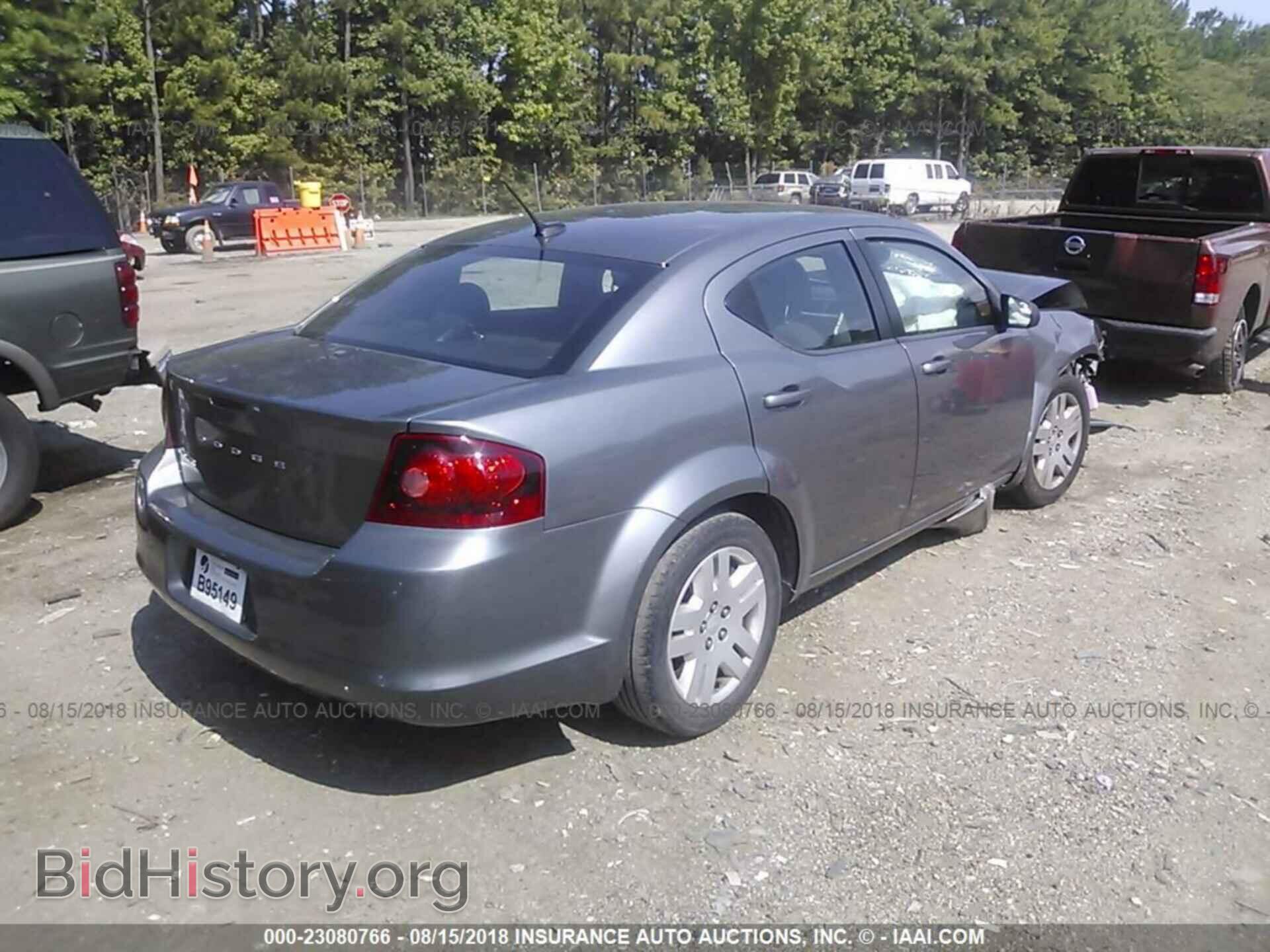 2011 Dodge Avenger - VIN: 1B3BD4FB2BN606081 - Photo 4