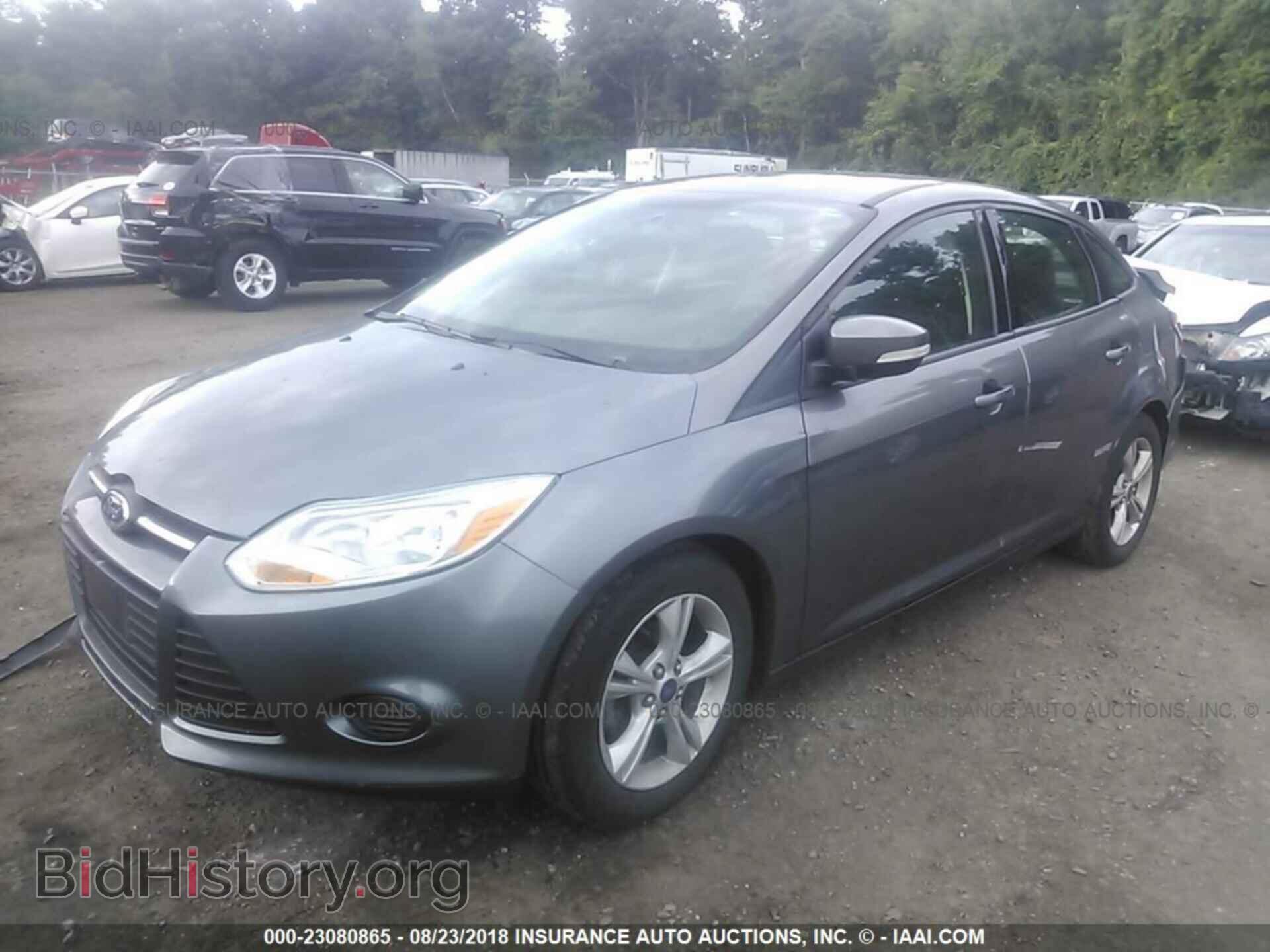2014 Ford Focus - VIN: 1FADP3F2XEL445736 - Фото 2
