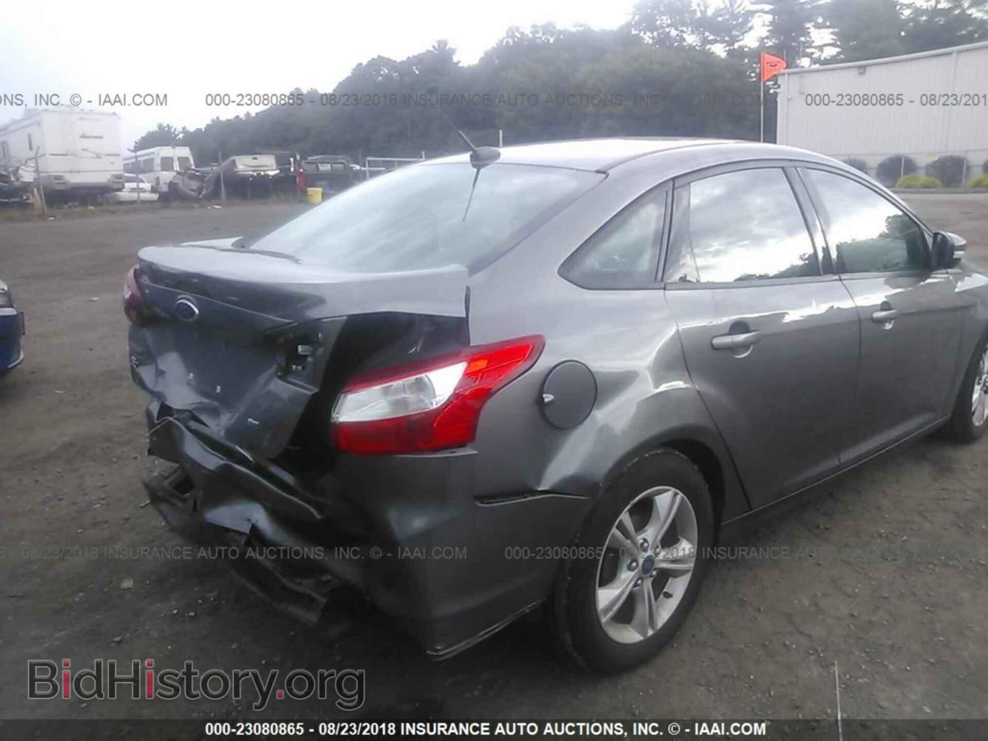 2014 Ford Focus - VIN: 1FADP3F2XEL445736 - Фото 4