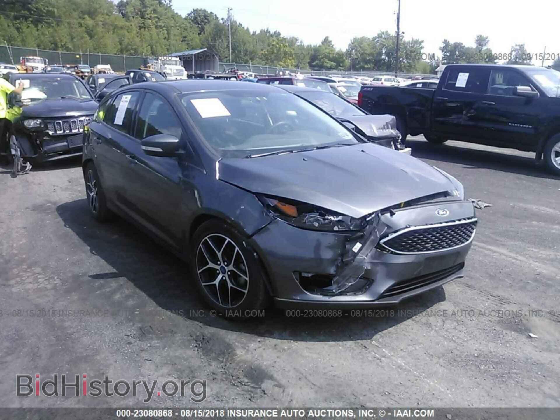 Photo 1FADP3M26HL311605 - Ford Focus 2017