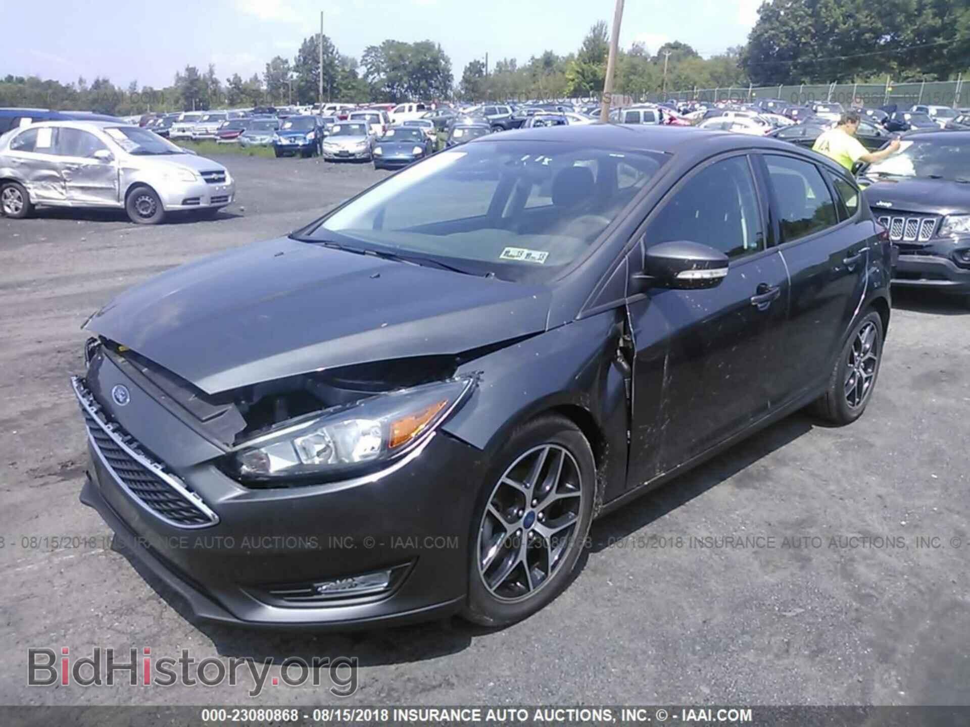 2017 Ford Focus - VIN: 1FADP3M26HL311605 - Фото 2
