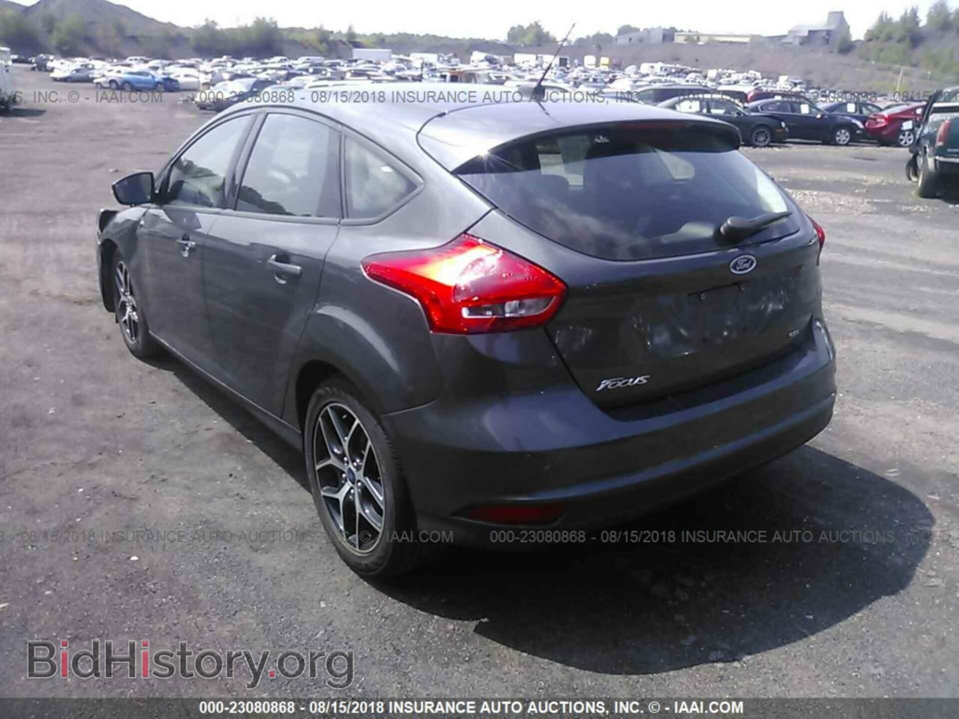2017 Ford Focus - VIN: 1FADP3M26HL311605 - Фото 3
