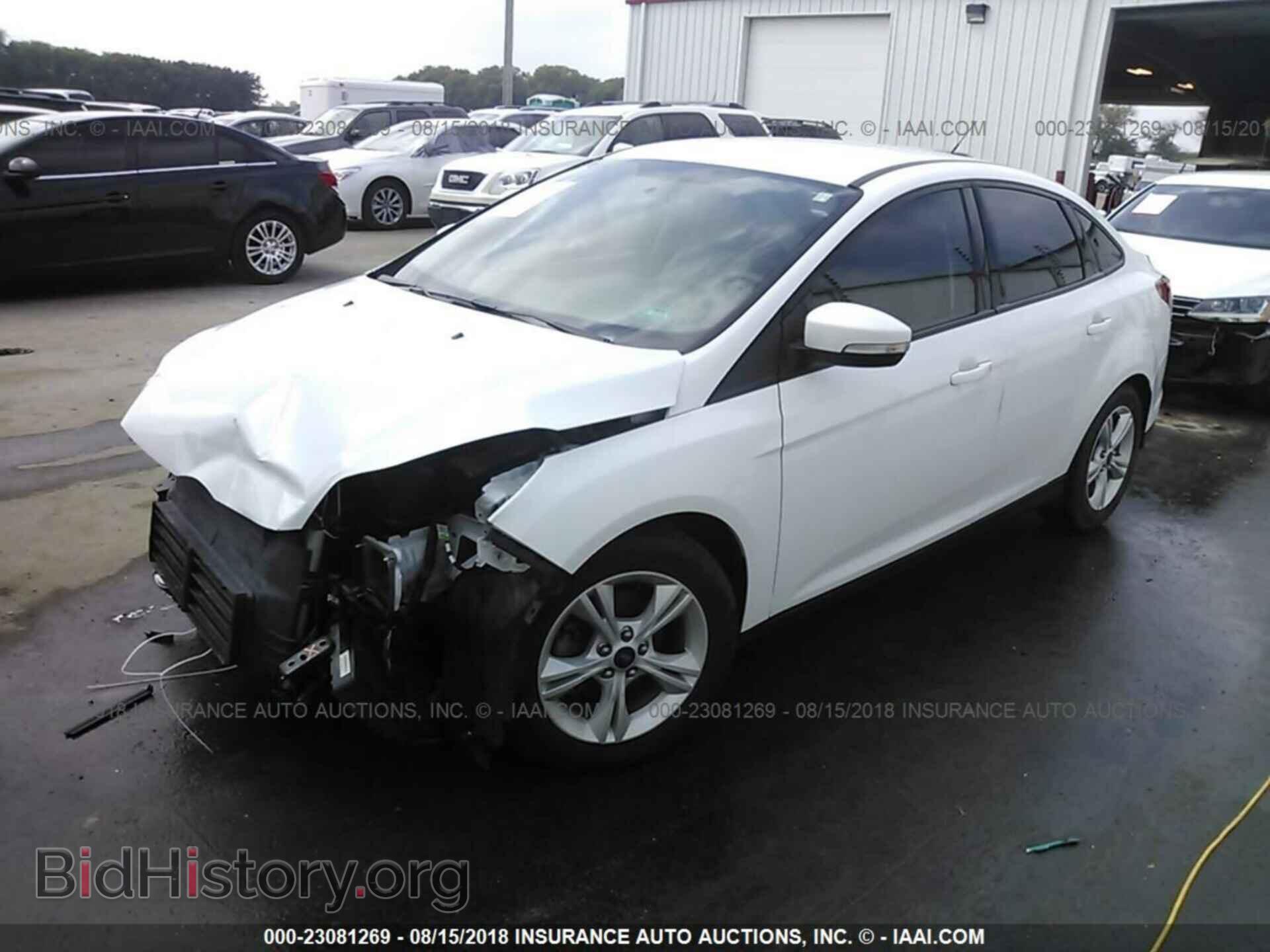 2014 Ford Focus - VIN: 1FADP3F22EL420751 - Photo 2