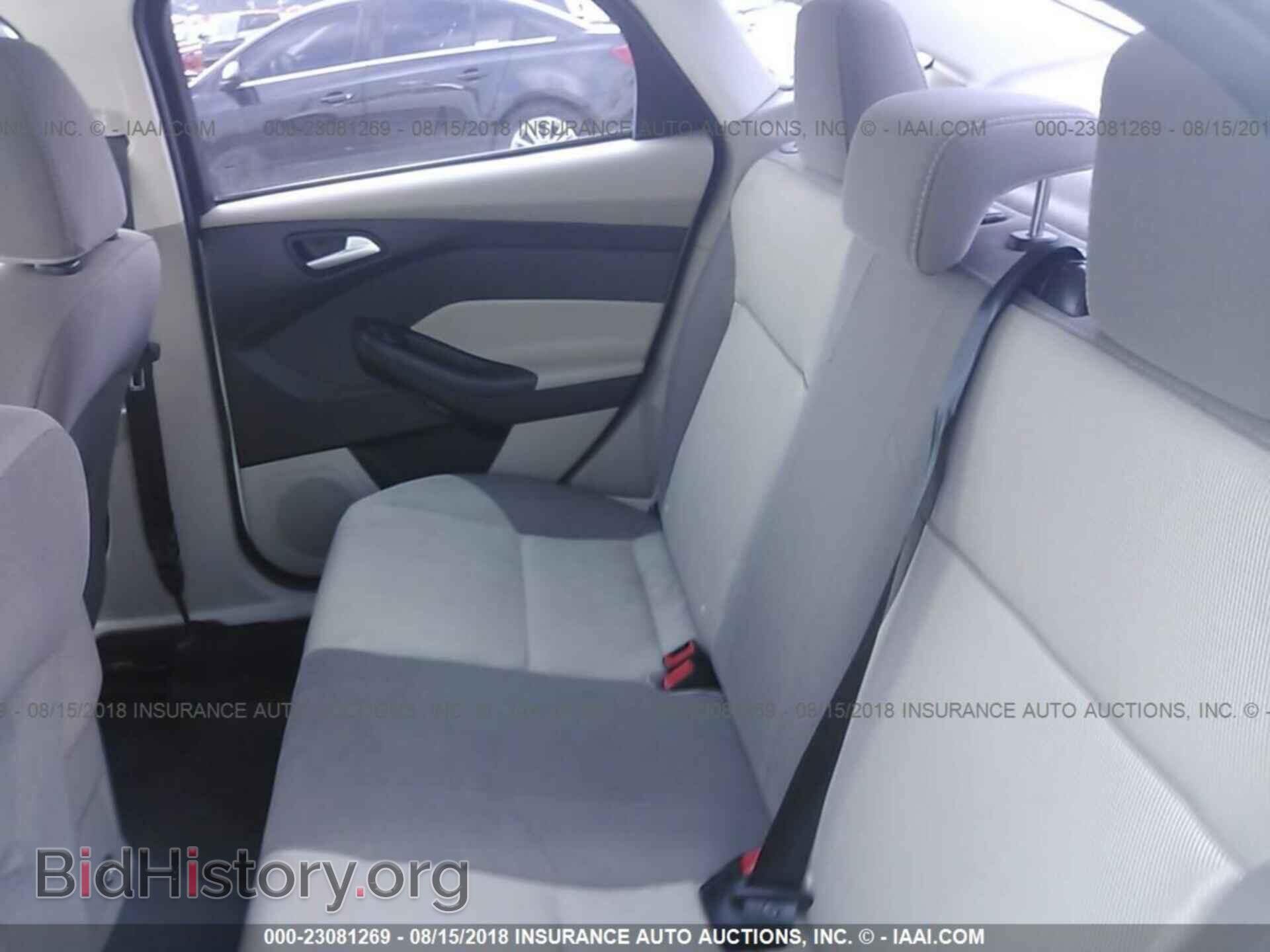 2014 Ford Focus - VIN: 1FADP3F22EL420751 - Photo 8