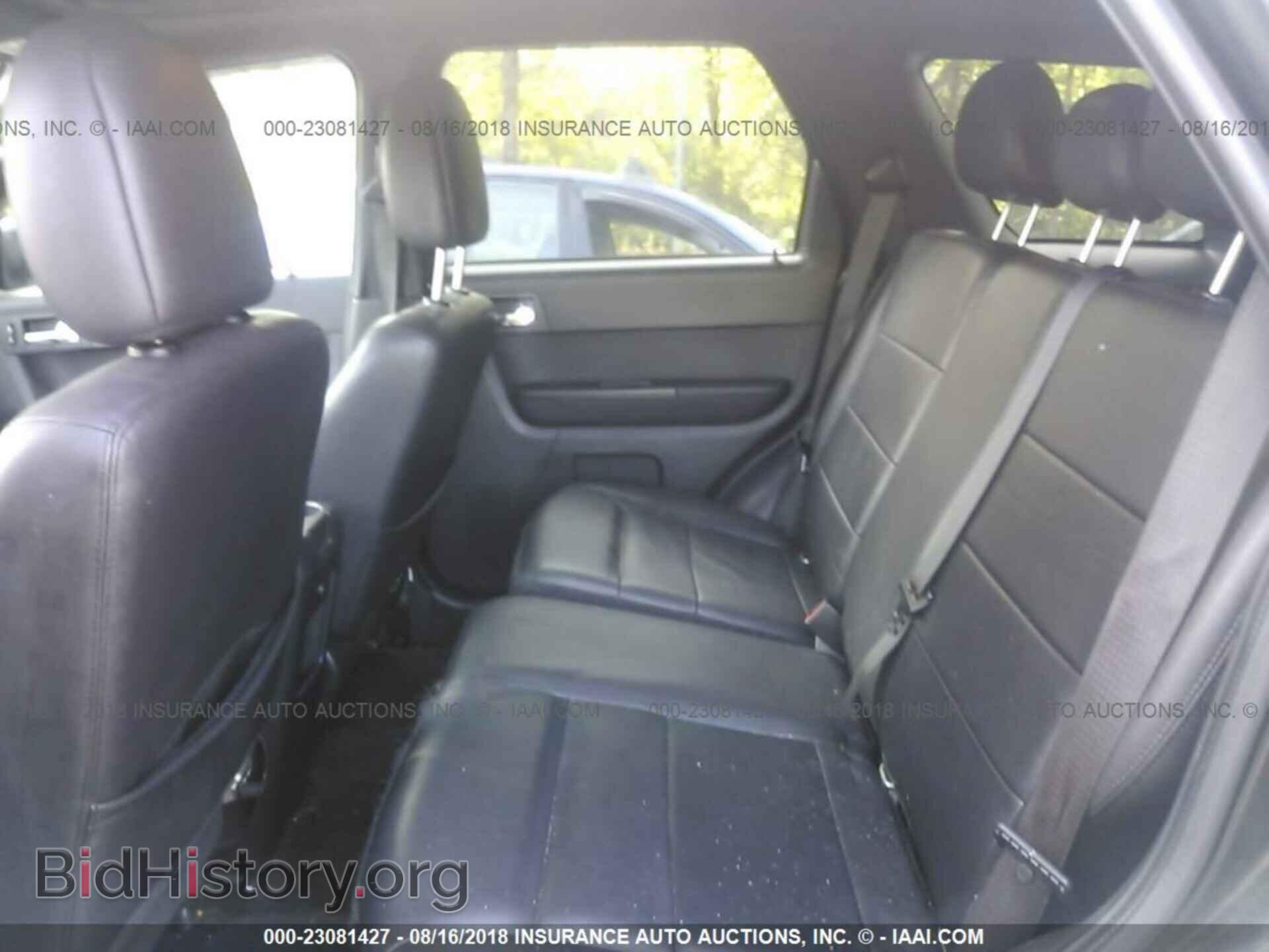 2011 Ford Escape - VIN: 1FMCU9EG5BKC30812 - Фото 8