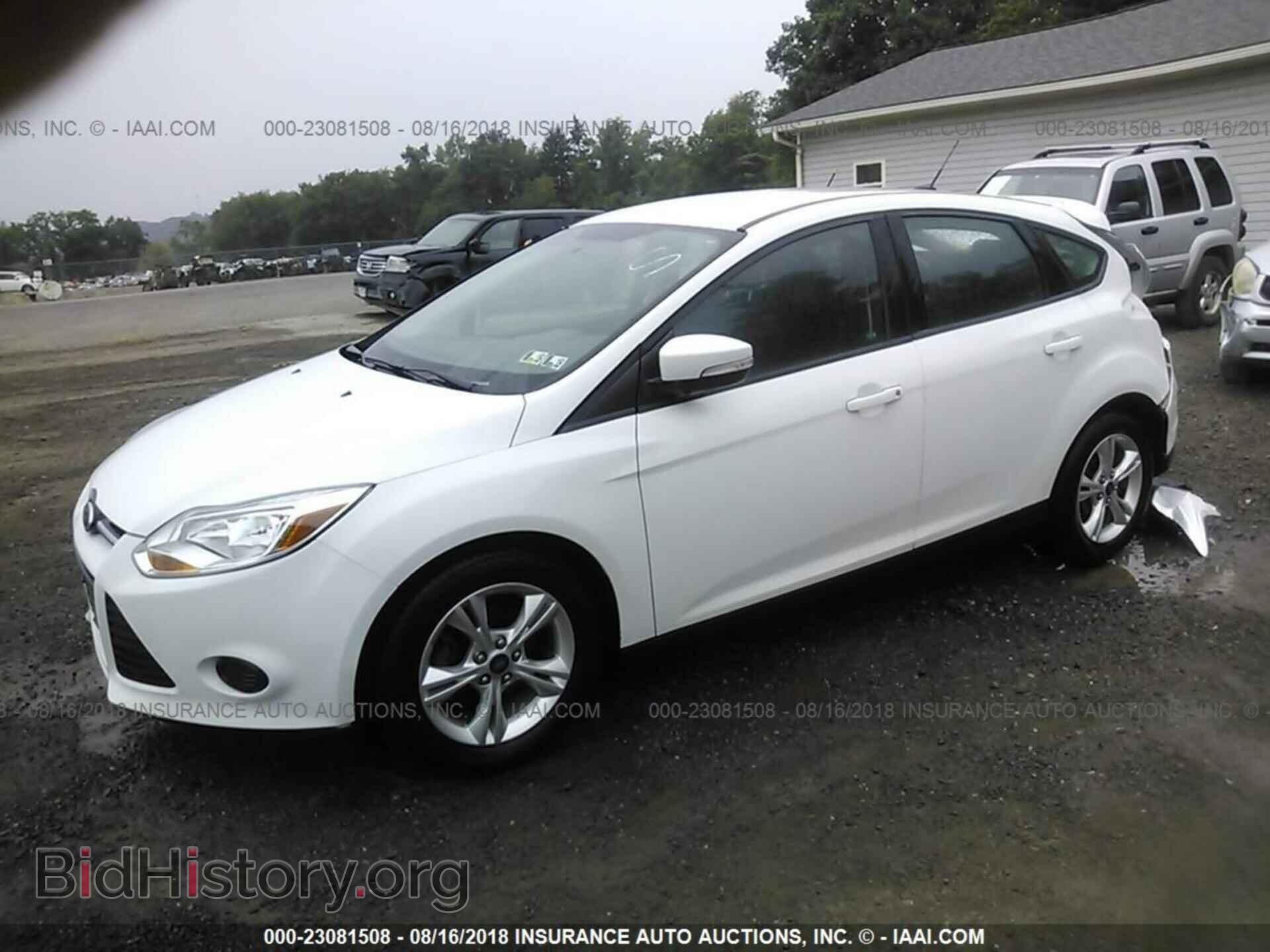 2013 Ford Focus - VIN: 1FADP3K21DL232159 - Фото 2