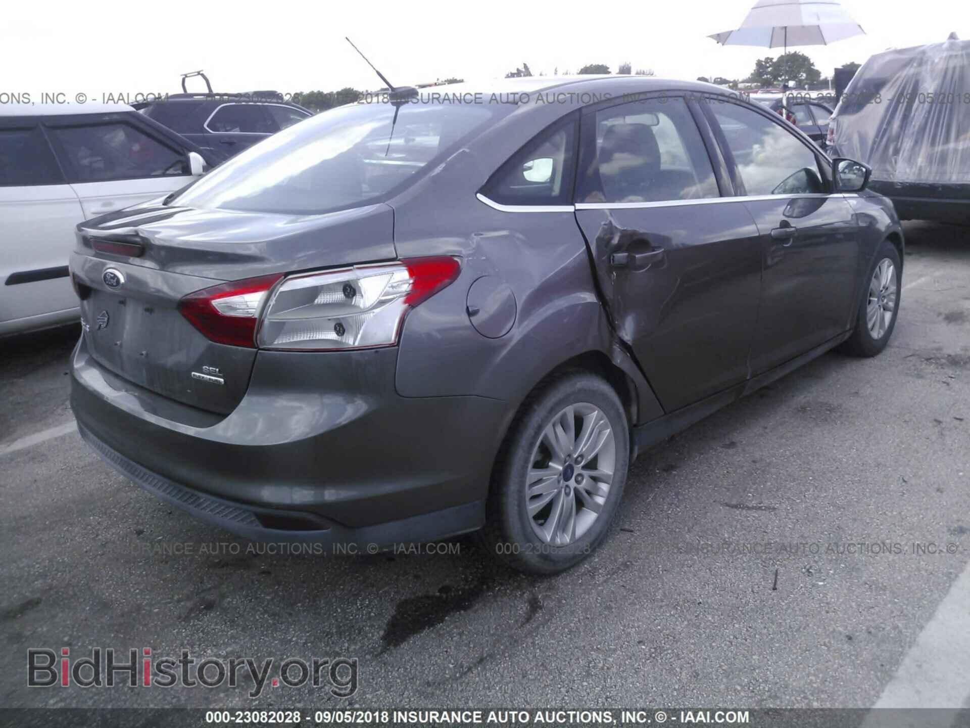 2012 Ford Focus - VIN: 1FAHP3H26CL405567 - Photo 4