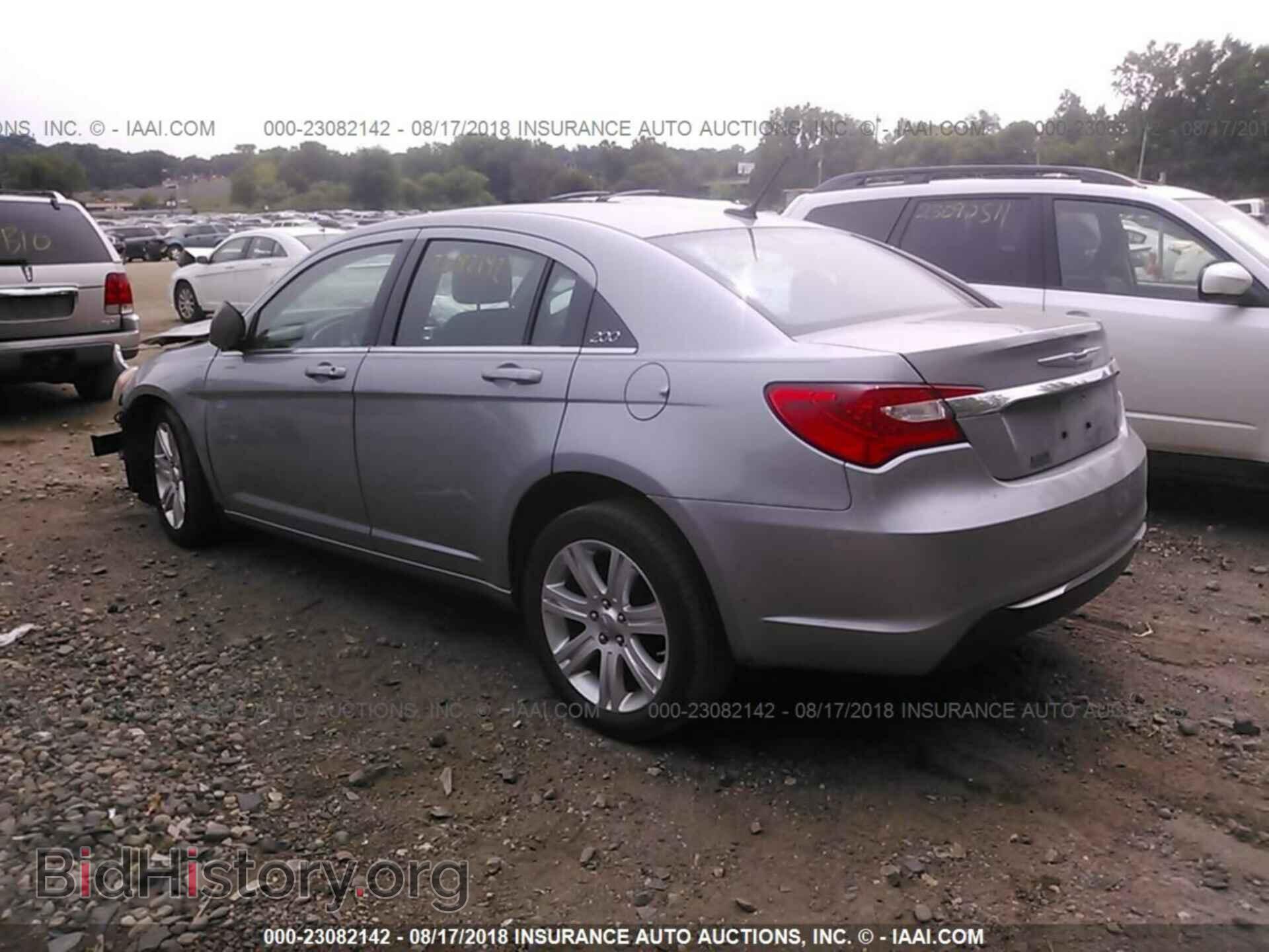 2014 Chrysler 200 - VIN: 1C3CCBBB4EN107467 - Photo 3