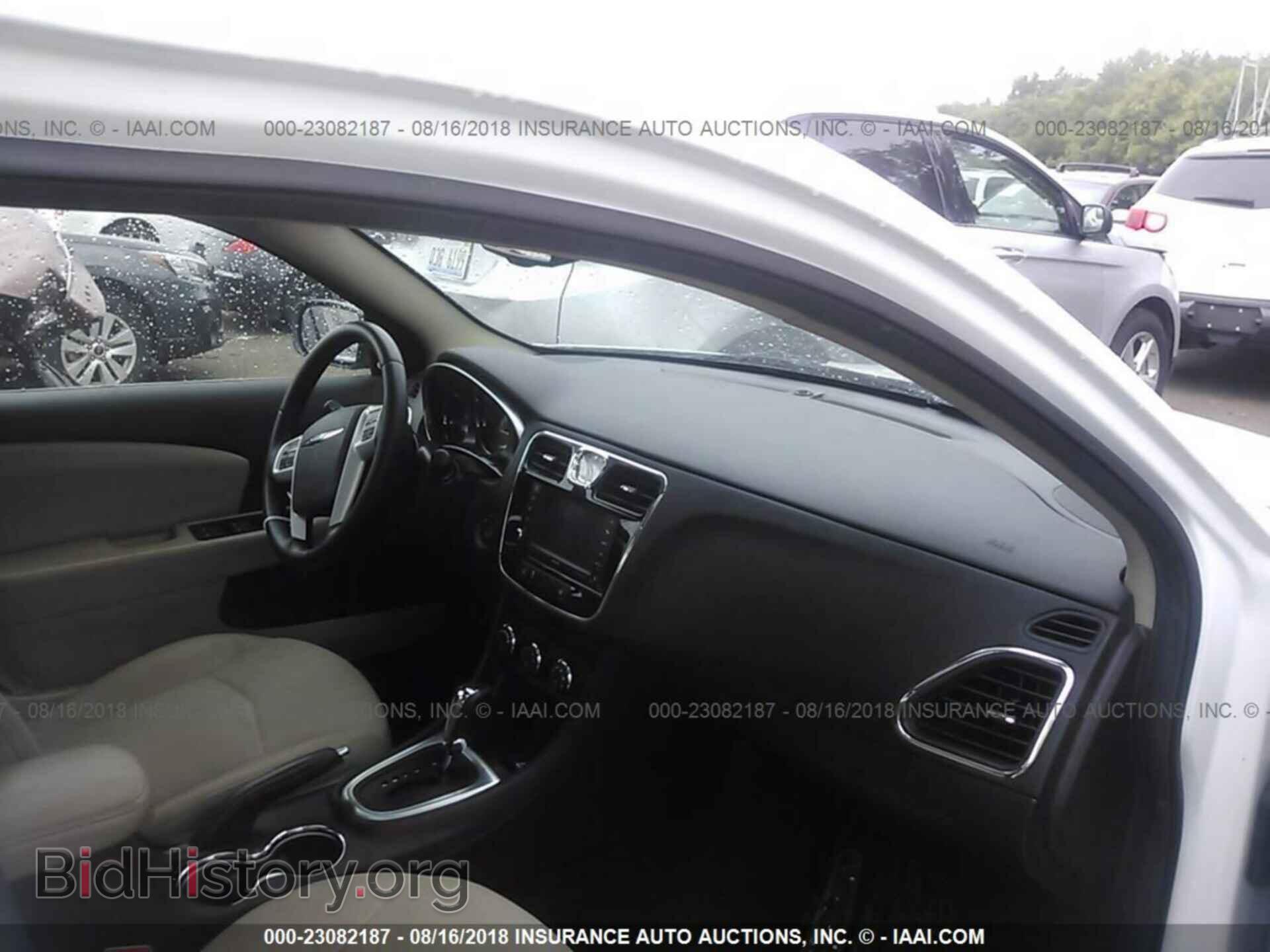 2012 Chrysler 200 - VIN: 1C3CCBCG3CN300894 - Фото 5