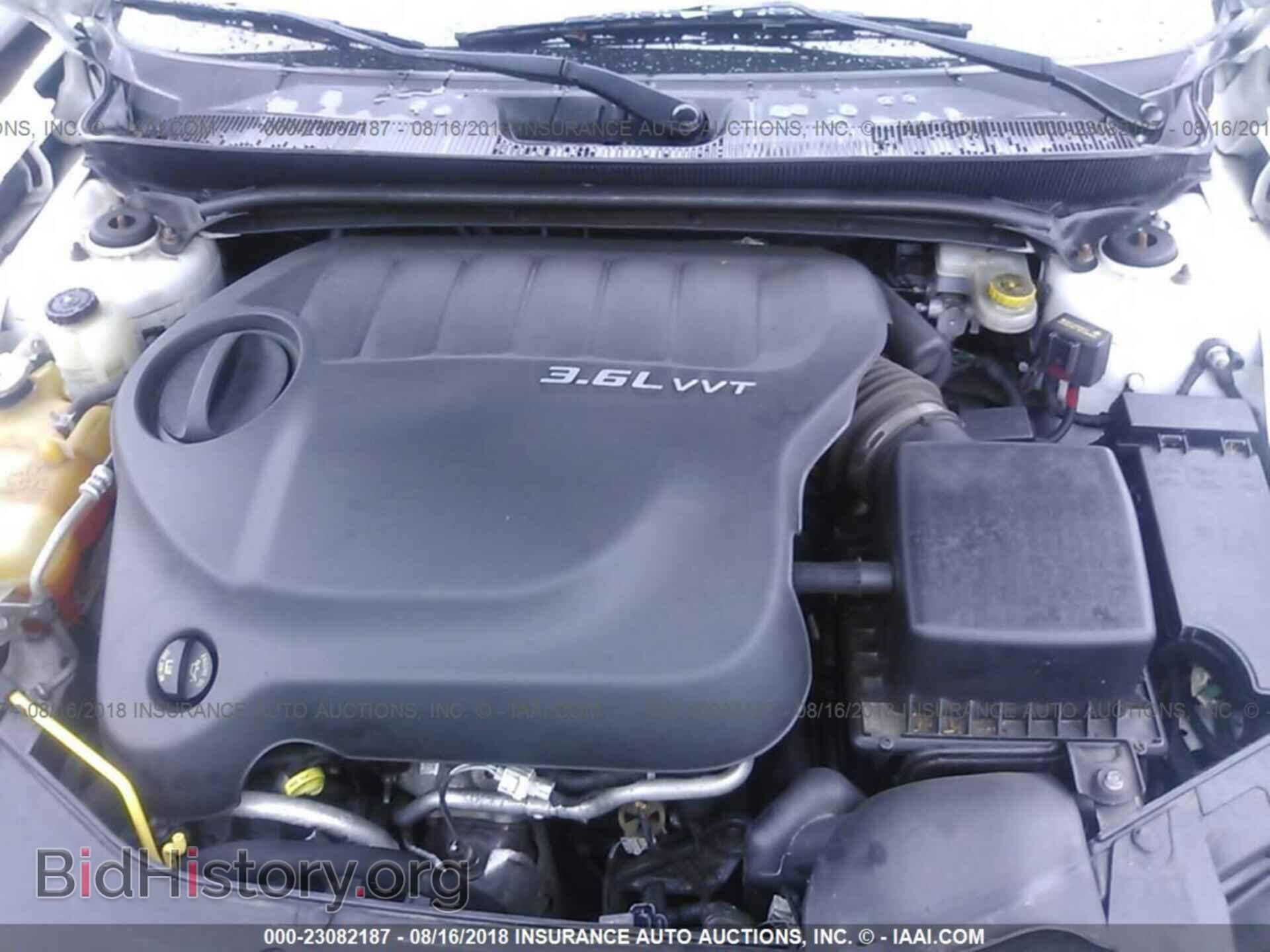 2012 Chrysler 200 - VIN: 1C3CCBCG3CN300894 - Фото 9