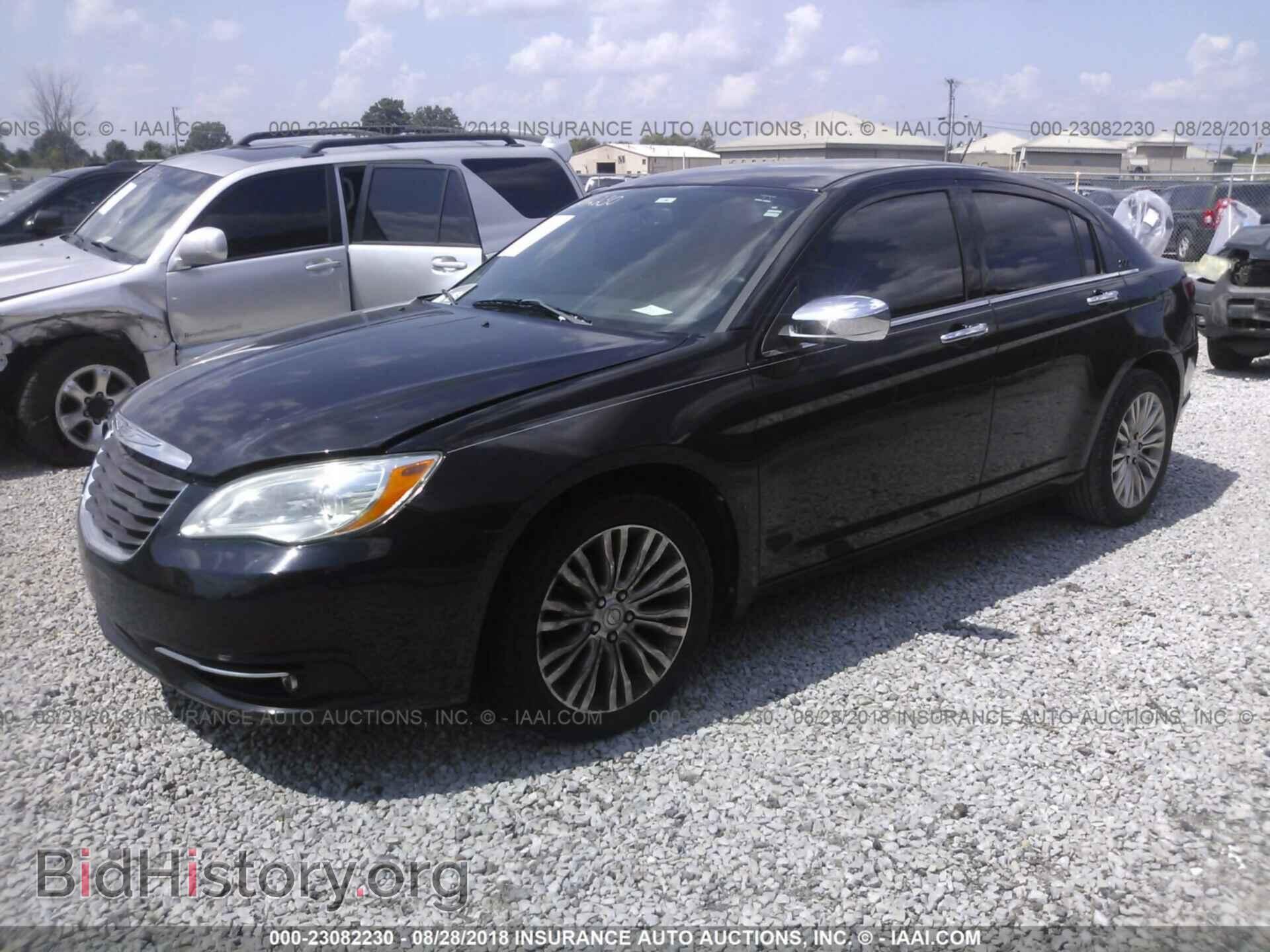 2012 Chrysler 200 - VIN: 1C3CCBCB8CN183821 - Фото 2