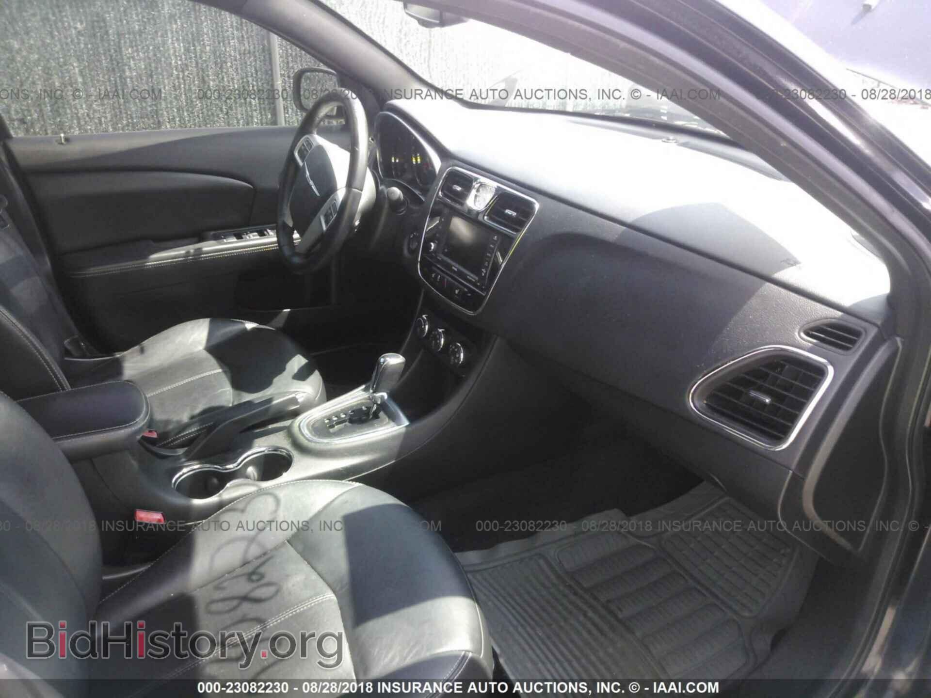 2012 Chrysler 200 - VIN: 1C3CCBCB8CN183821 - Фото 5