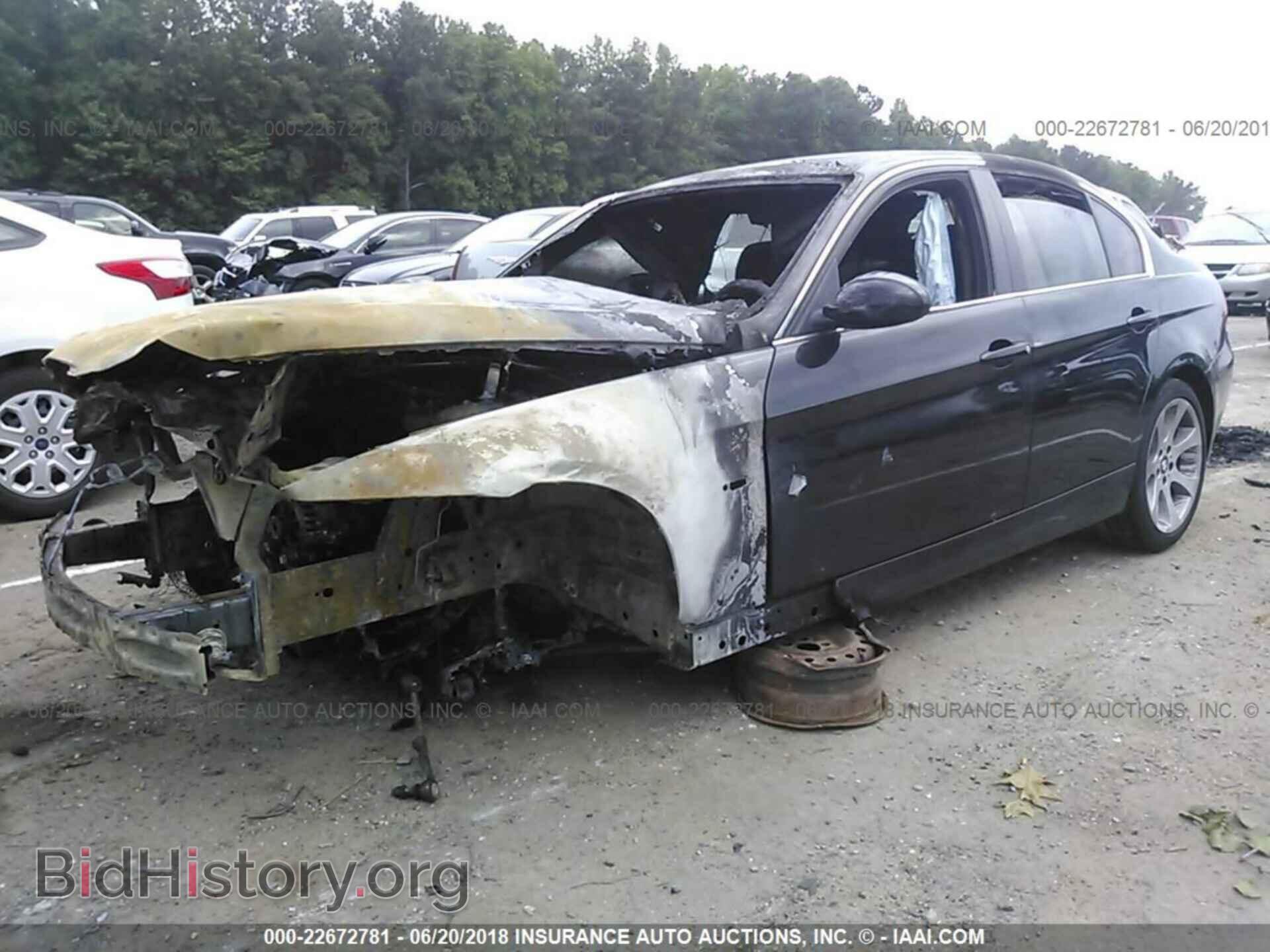 2006 BMW 330 - VIN: WBAVB33566PS14626 - Фото 2