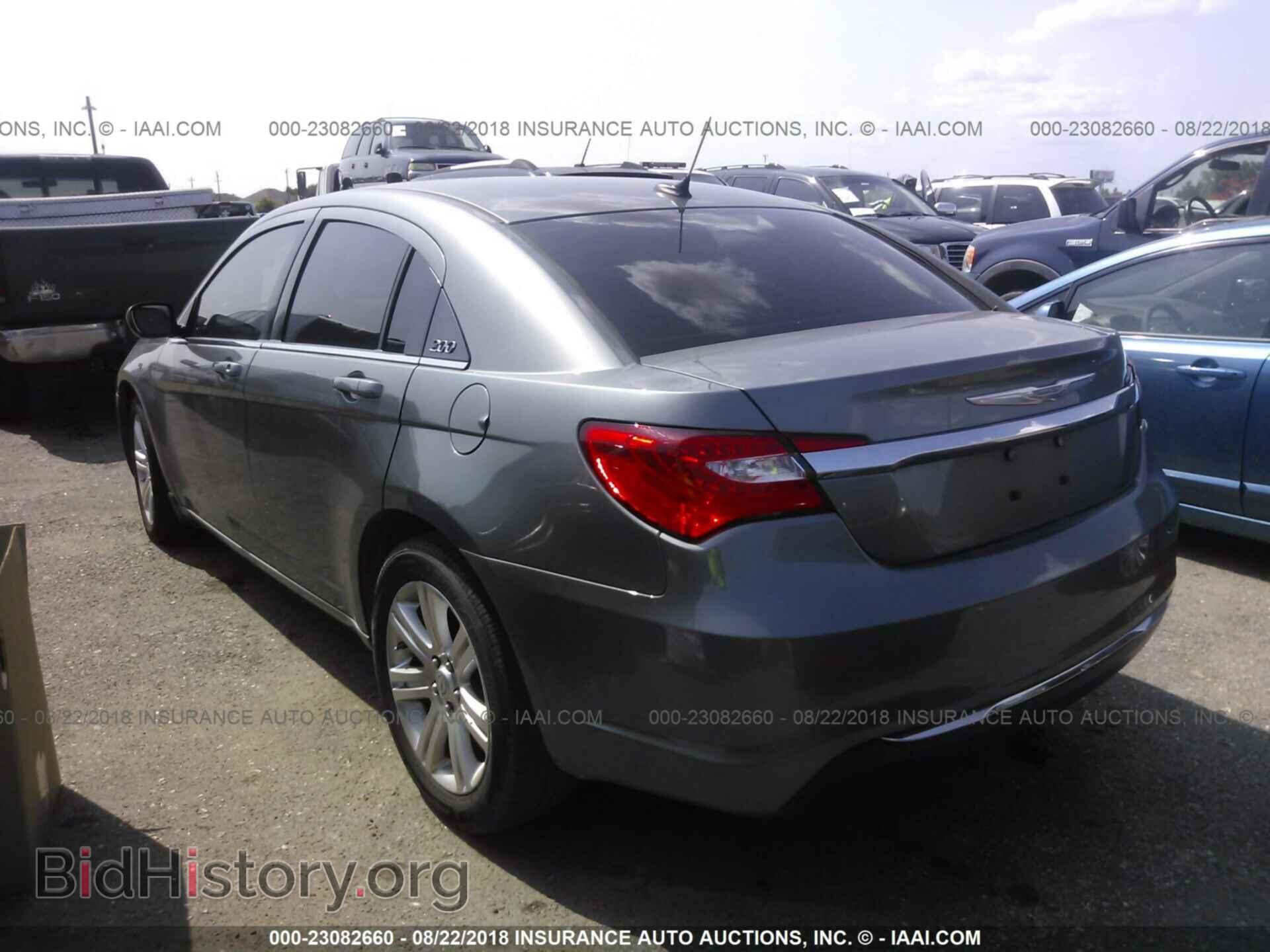 2012 Chrysler 200 - VIN: 1C3CCBBB2CN164702 - Photo 3