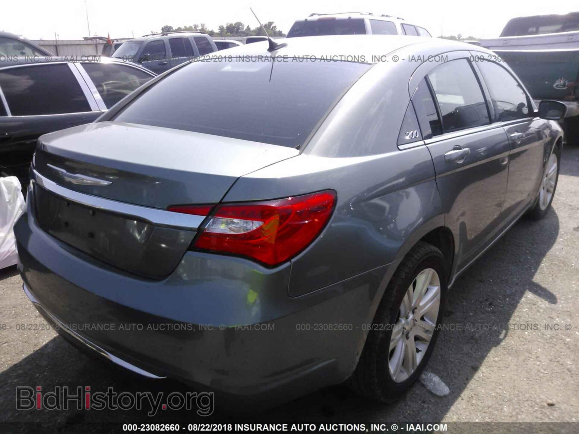 2012 Chrysler 200 - VIN: 1C3CCBBB2CN164702 - Photo 4