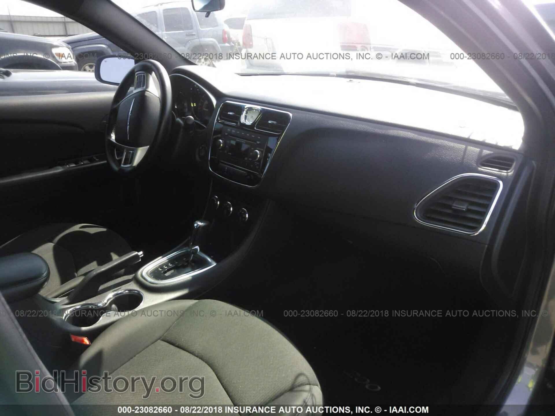 2012 Chrysler 200 - VIN: 1C3CCBBB2CN164702 - Photo 5
