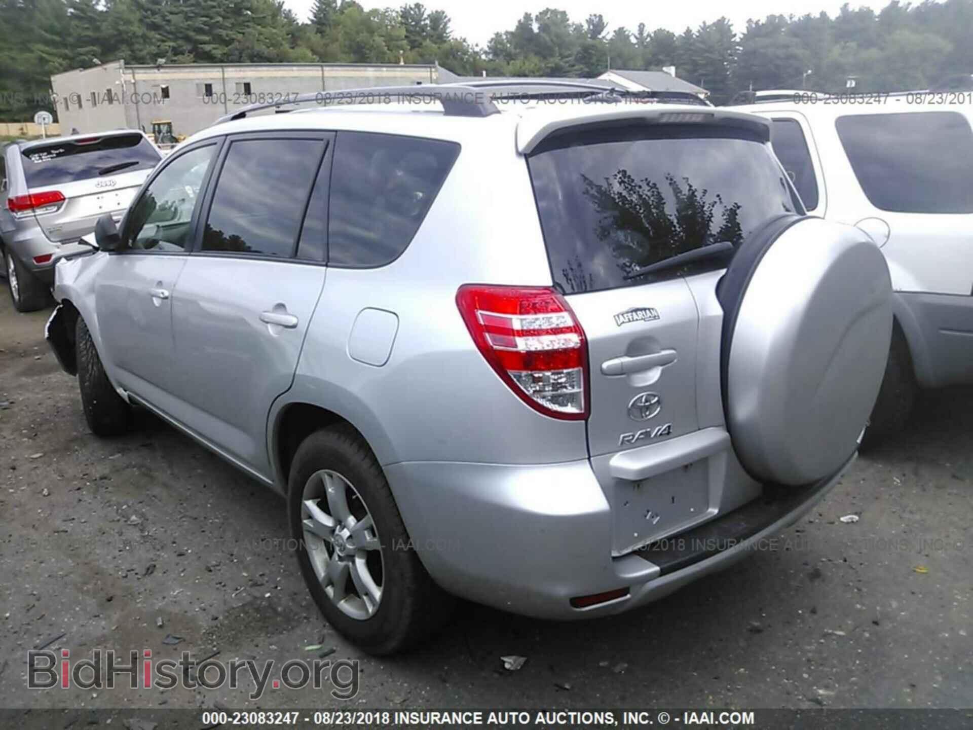2011 Toyota Rav4 - VIN: 2T3BF4DV2BW134432 - Photo 3
