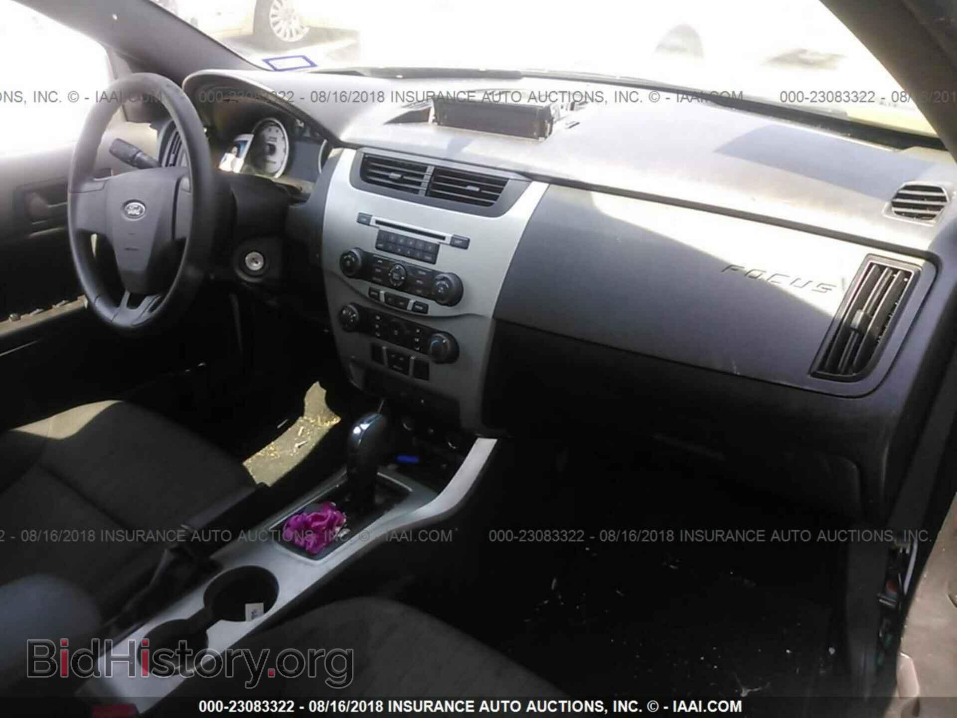 2011 Ford Focus - VIN: 1FAHP3FN1BW198516 - Фото 5