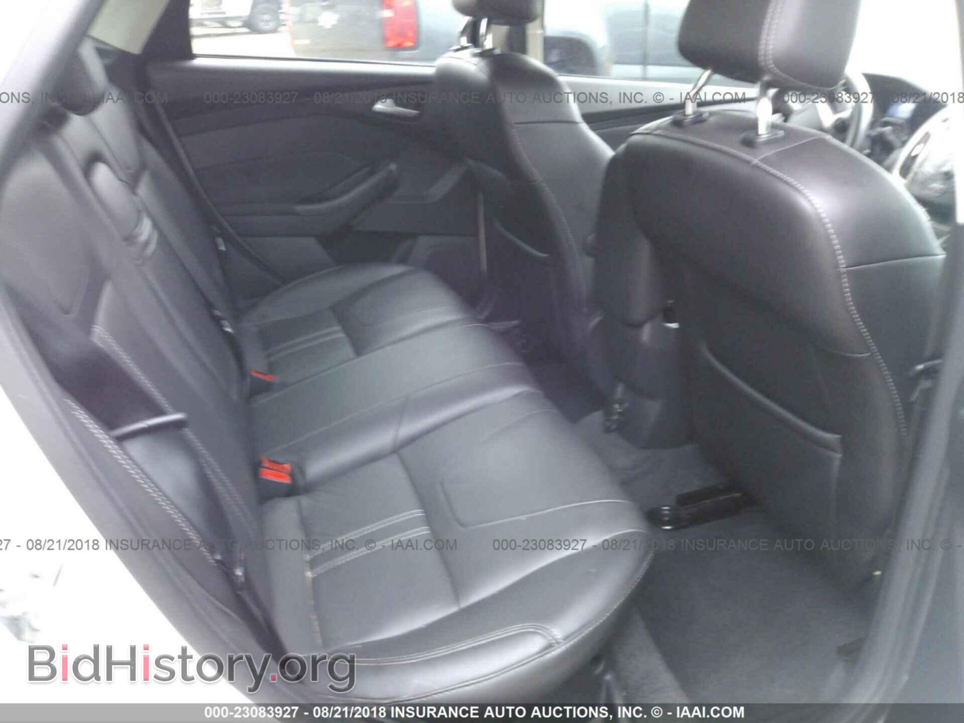 2012 Ford Focus - VIN: 1FAHP3H26CL338940 - Photo 8