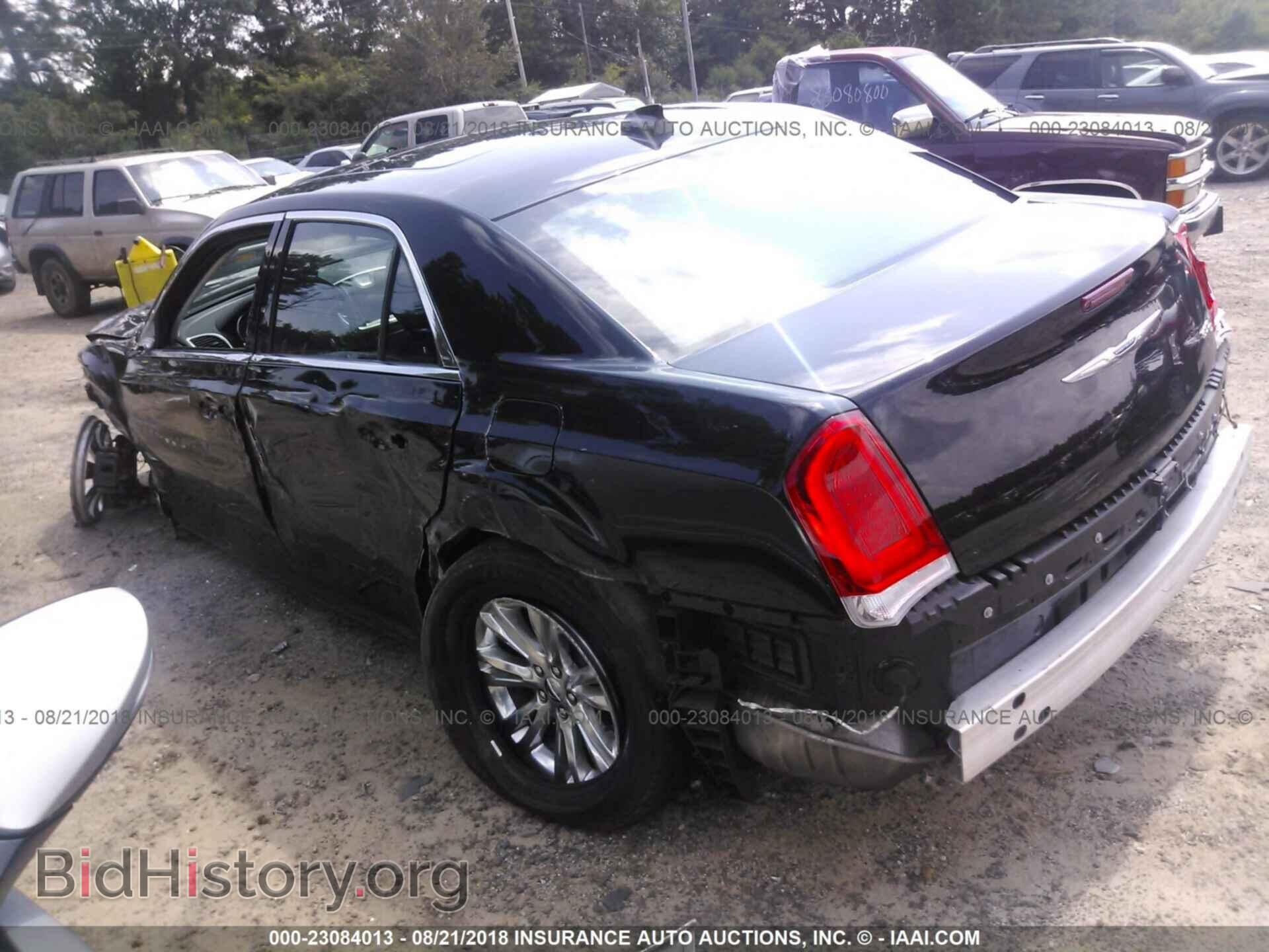2016 Chrysler 300c - VIN: 2C3CCAEG9GH343240 - Фото 3