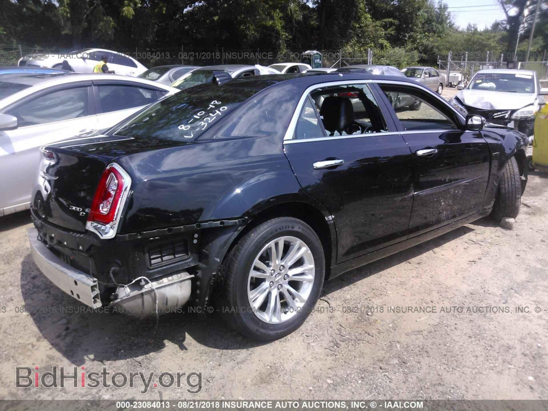 2016 Chrysler 300c - VIN: 2C3CCAEG9GH343240 - Фото 4