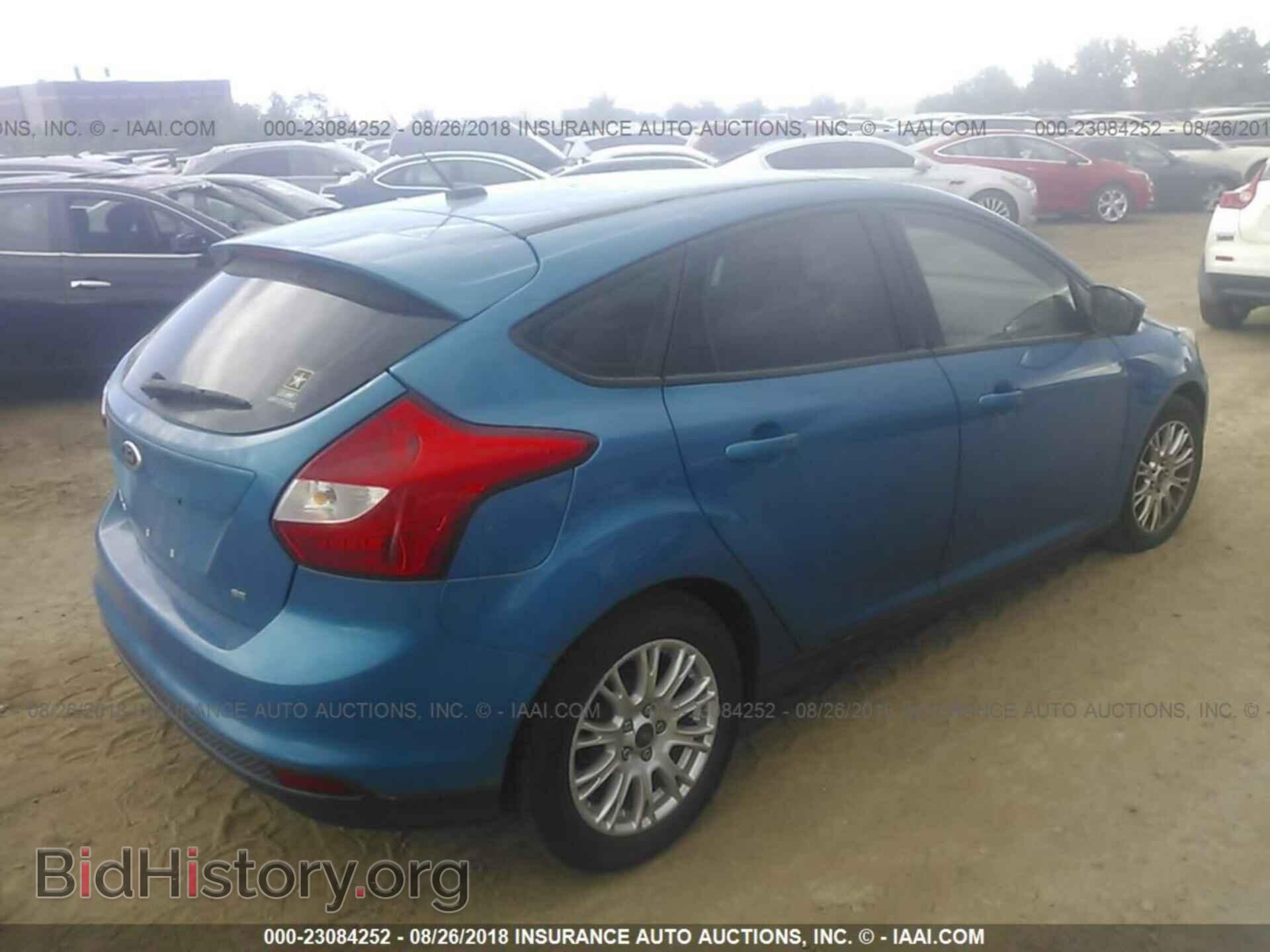 2012 Ford Focus - VIN: 1FAHP3K29CL163012 - Photo 4