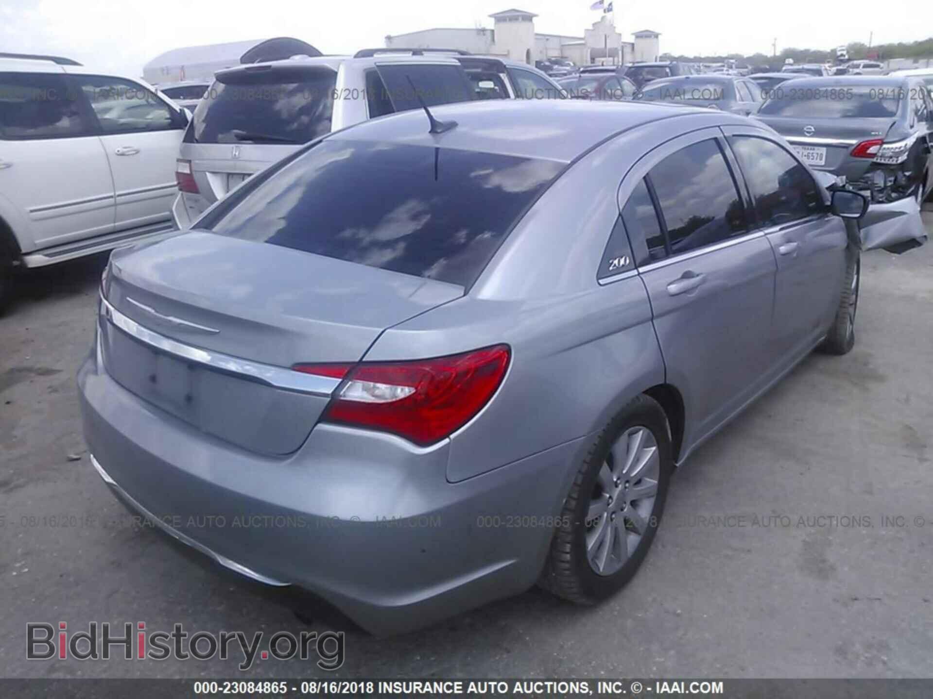 2013 Chrysler 200 - VIN: 1C3CCBBB6DN701587 - Фото 4