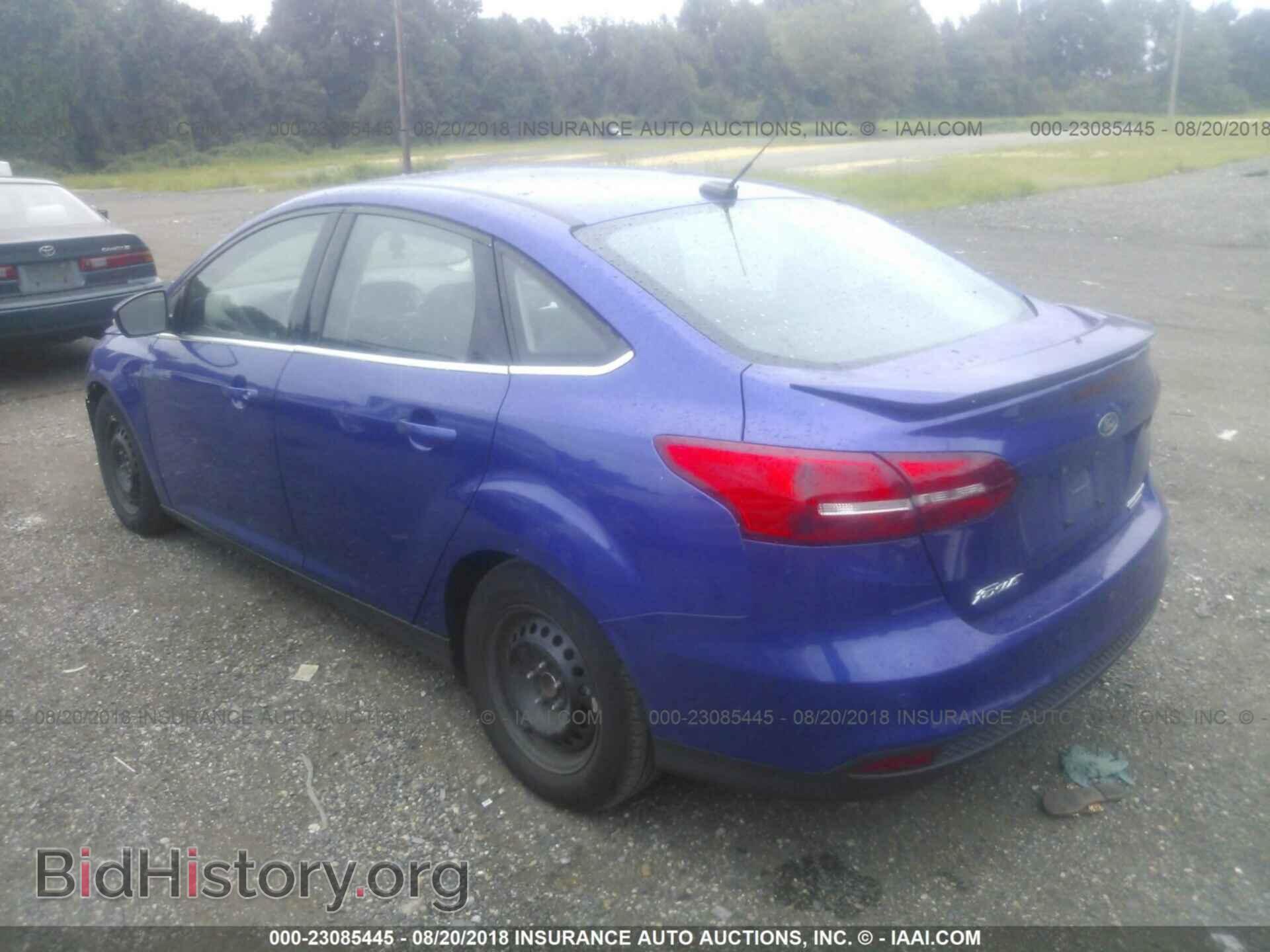 2015 Ford Focus - VIN: 1FADP3J29FL312071 - Photo 3
