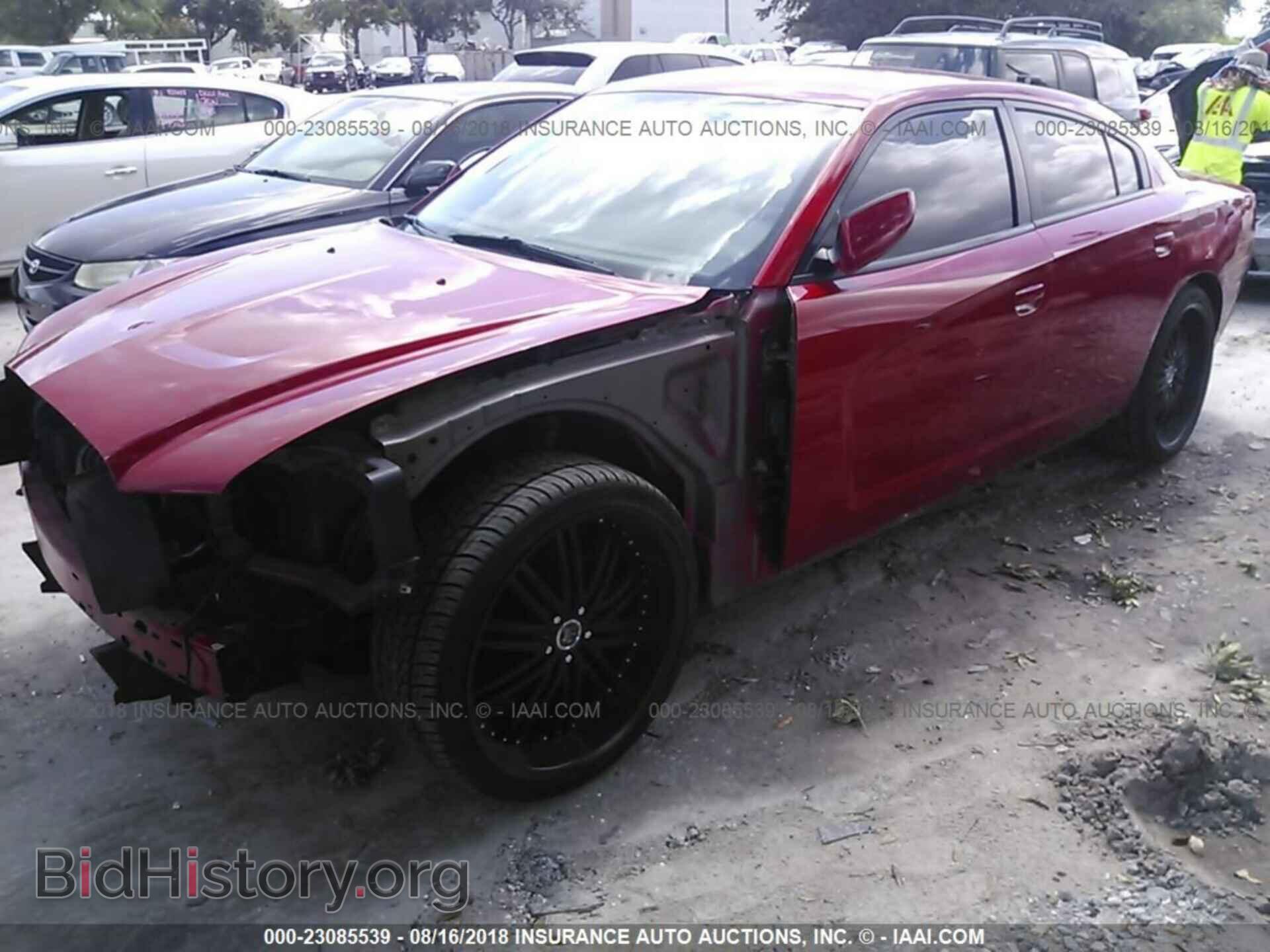 2013 Dodge Charger - VIN: 2C3CDXBG9DH625085 - Photo 2