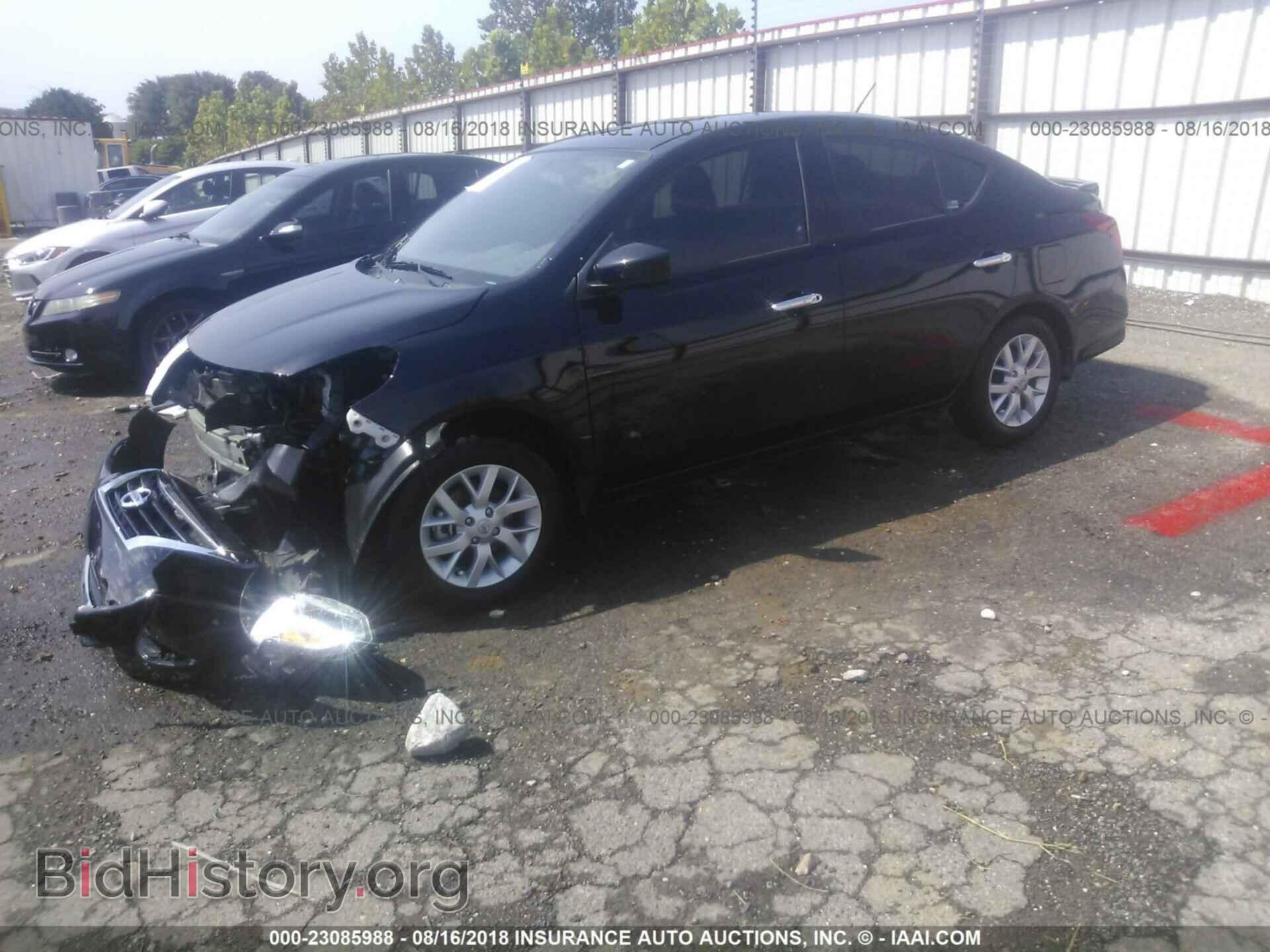 2017 Nissan Versa - VIN: 3N1CN7APXHL884906 - Фото 2