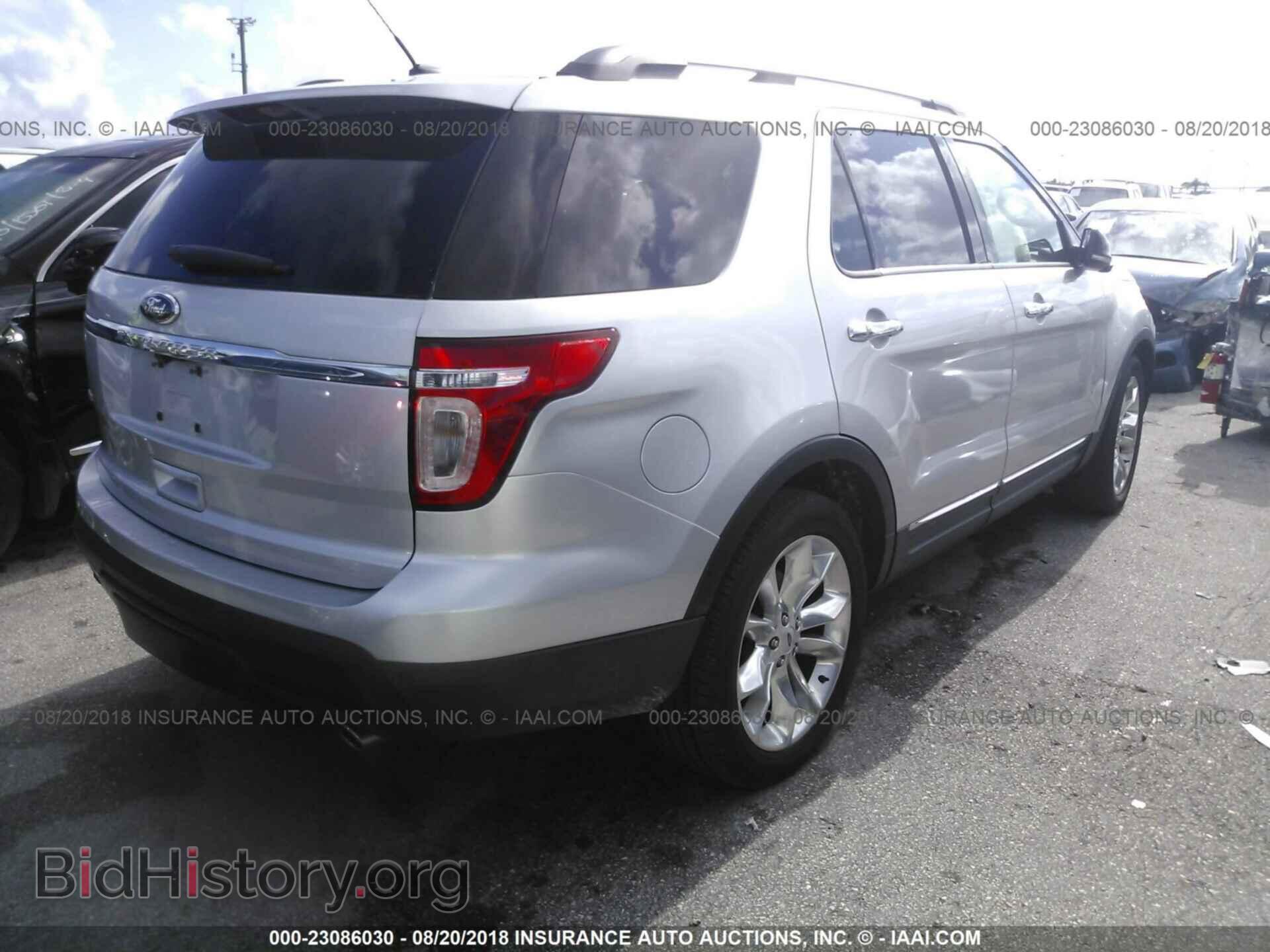 2012 Ford Explorer - VIN: 1FMHK7D84CGA99239 - Photo 4