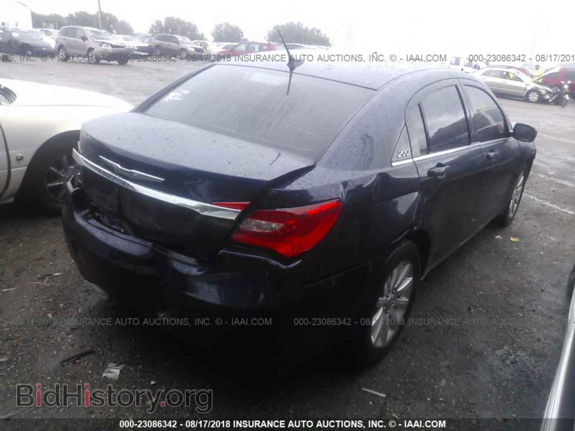 2013 Chrysler 200 - VIN: 1C3CCBBB5DN627529 - Фото 4